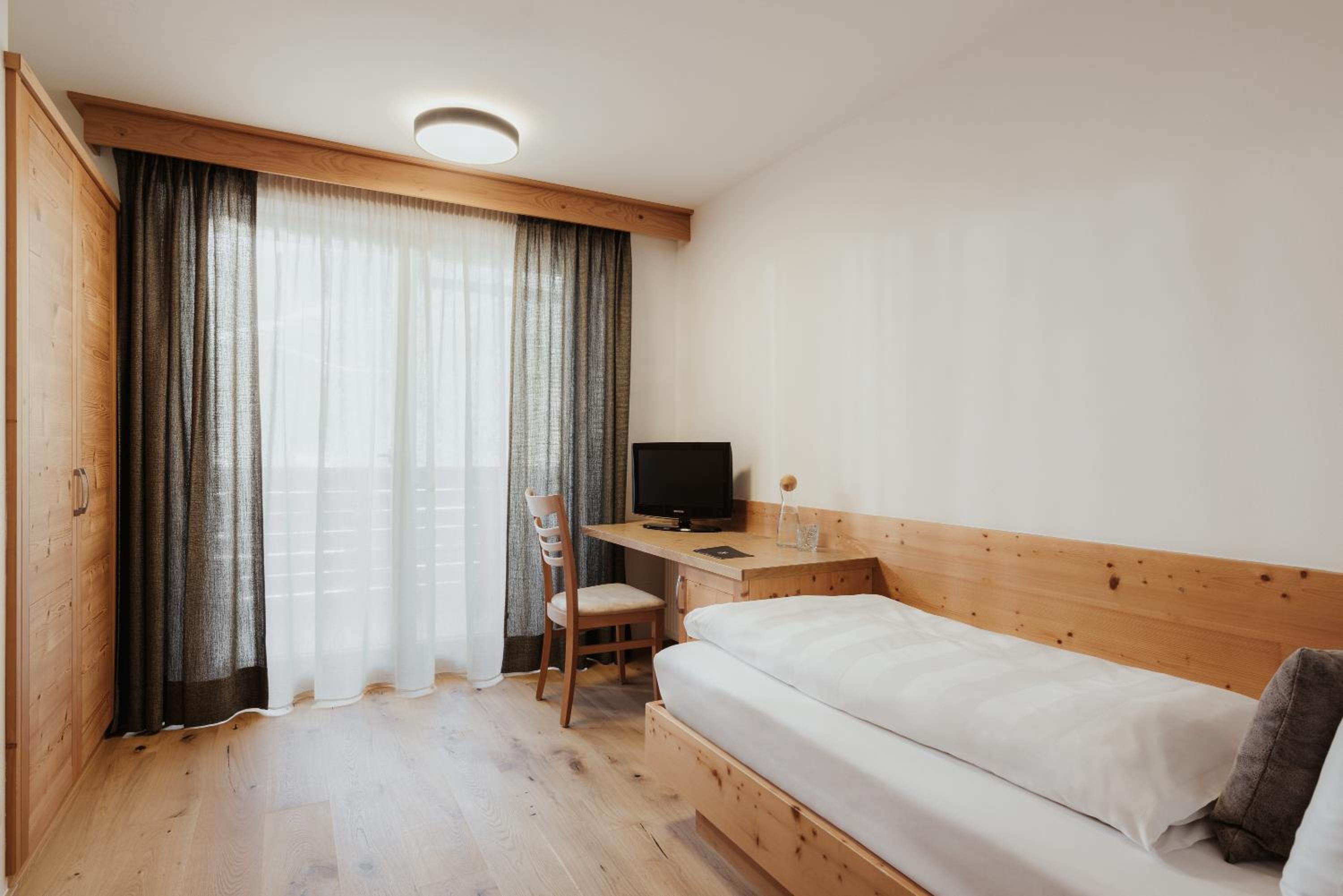 Single Room with Balcony photo 1