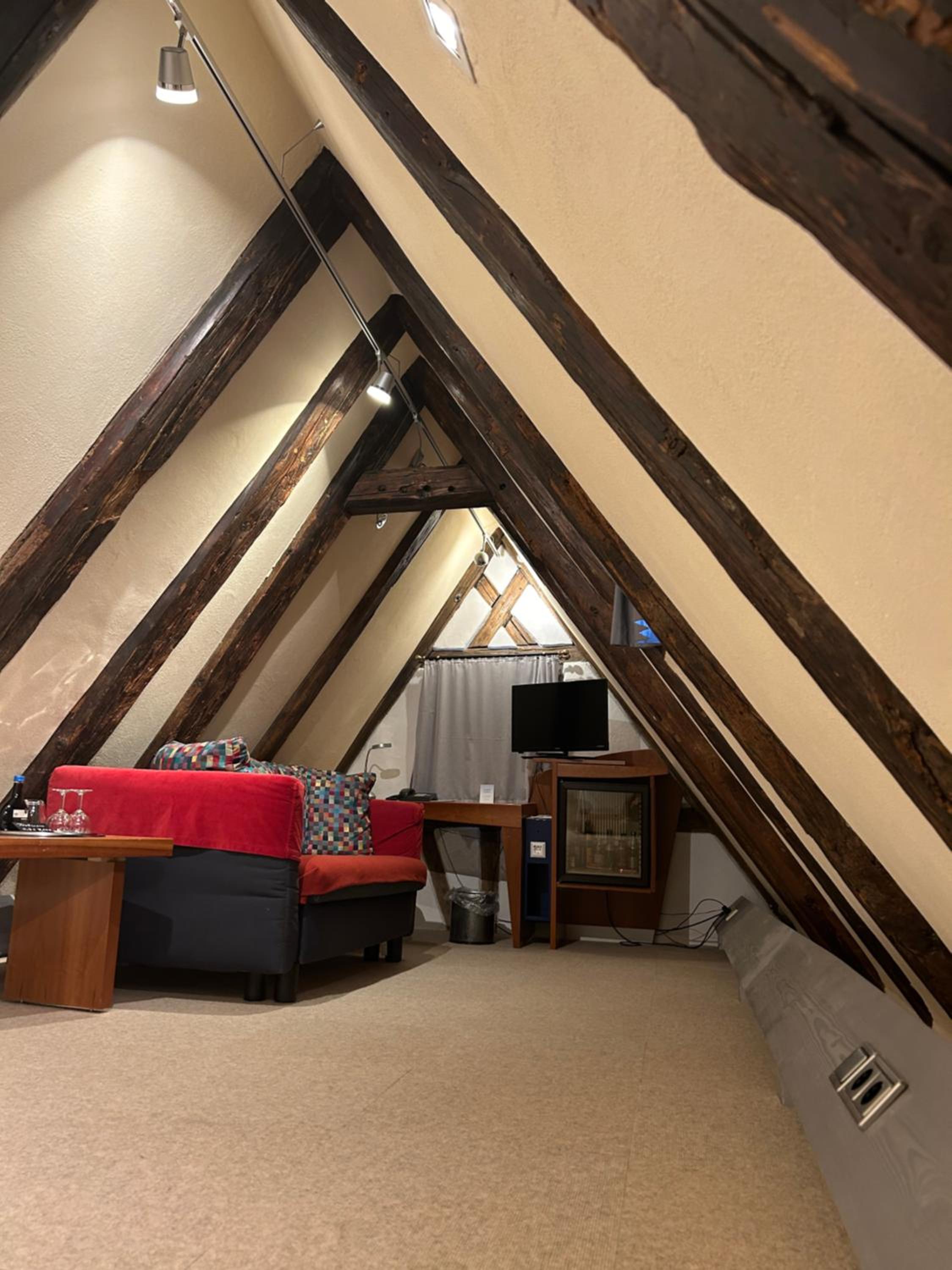 Standard Double Room - Photo 6