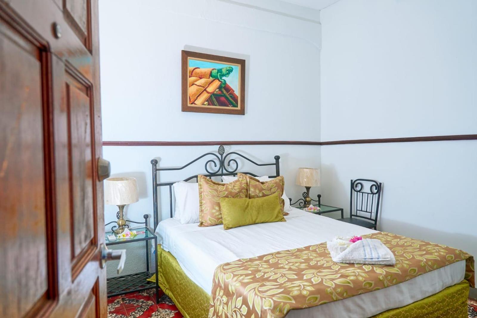 Queen Room