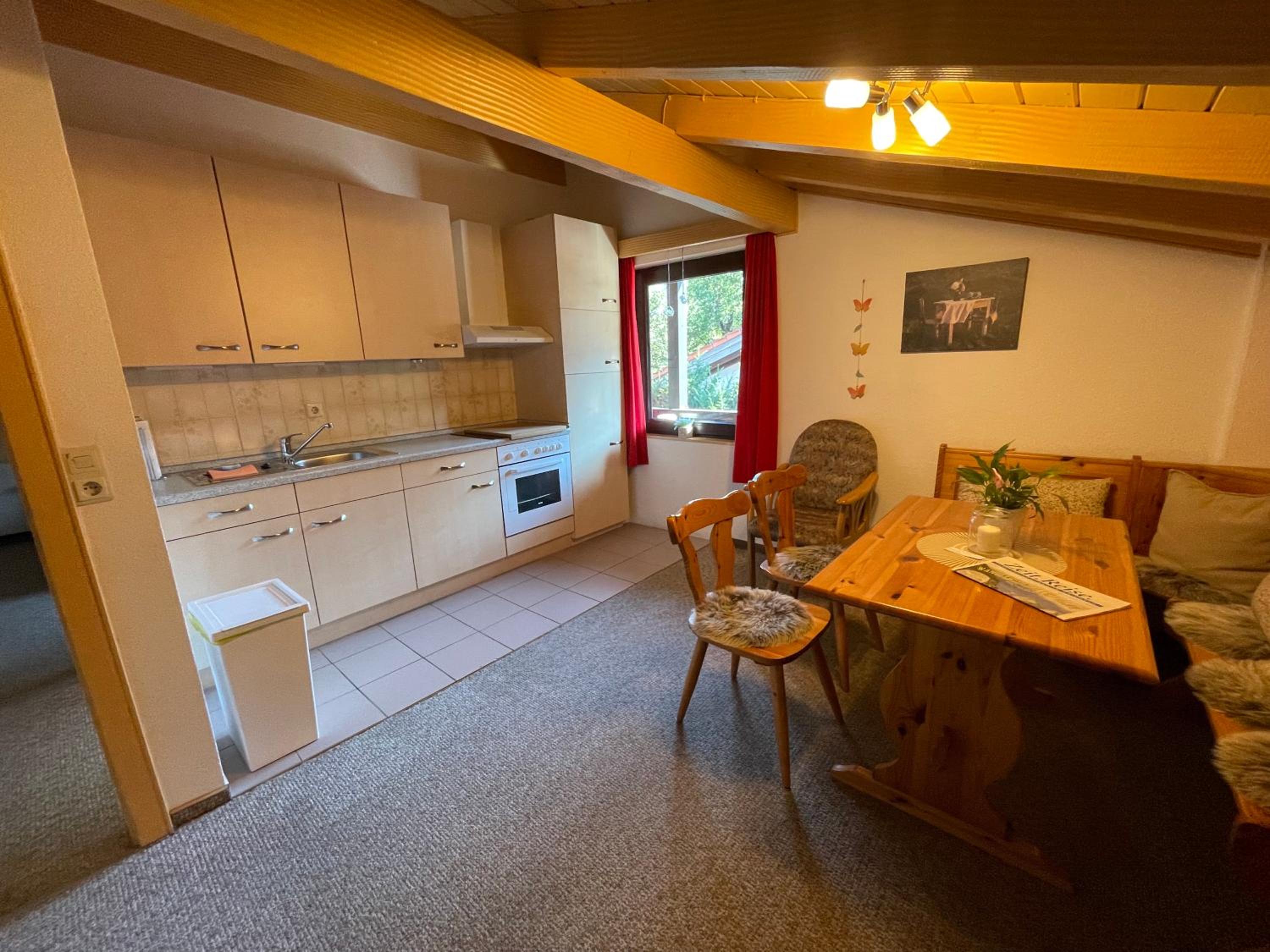 Two-Bedroom Apartment with Balcony photo 3