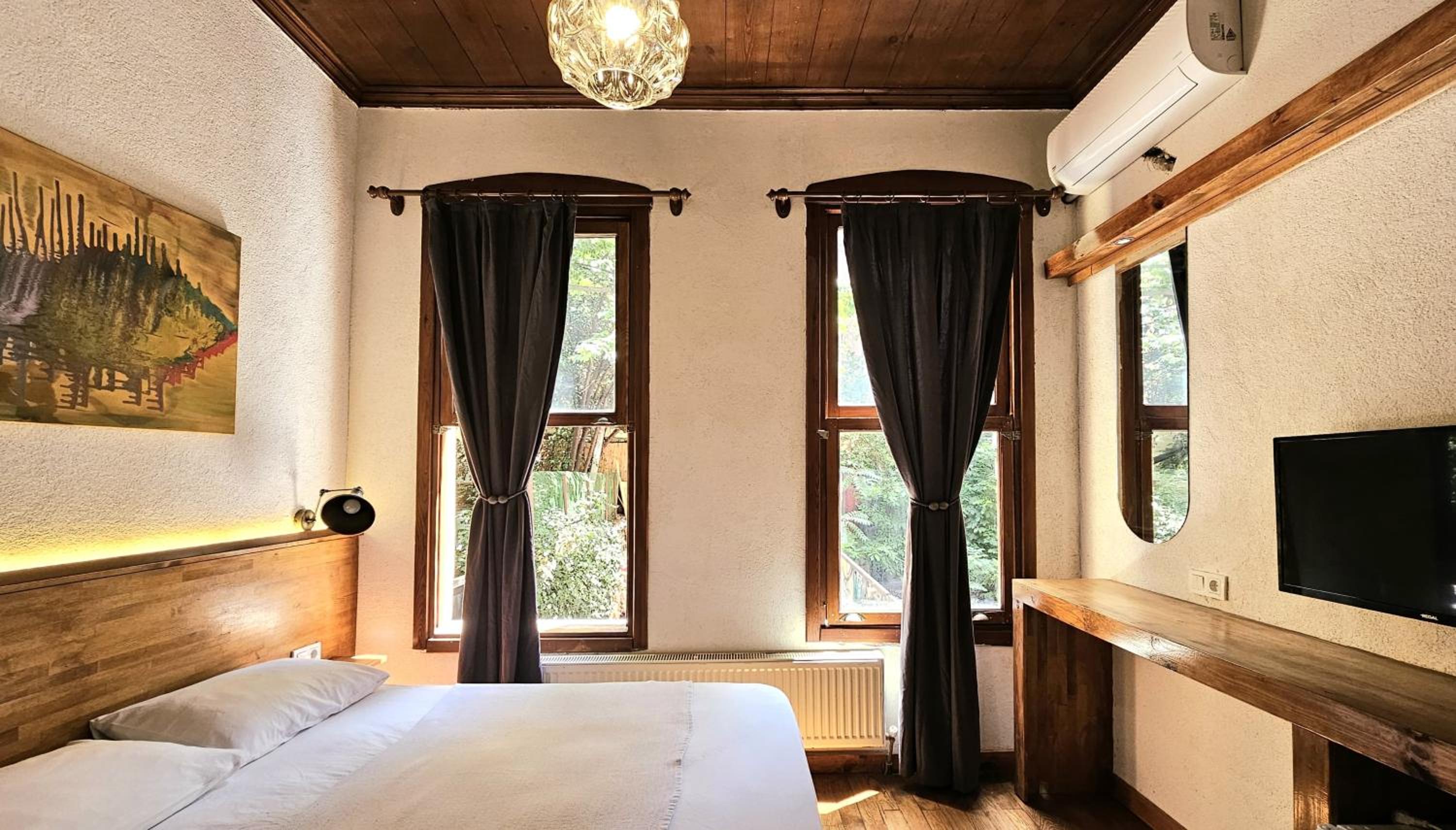 Standard Double Room photo 3