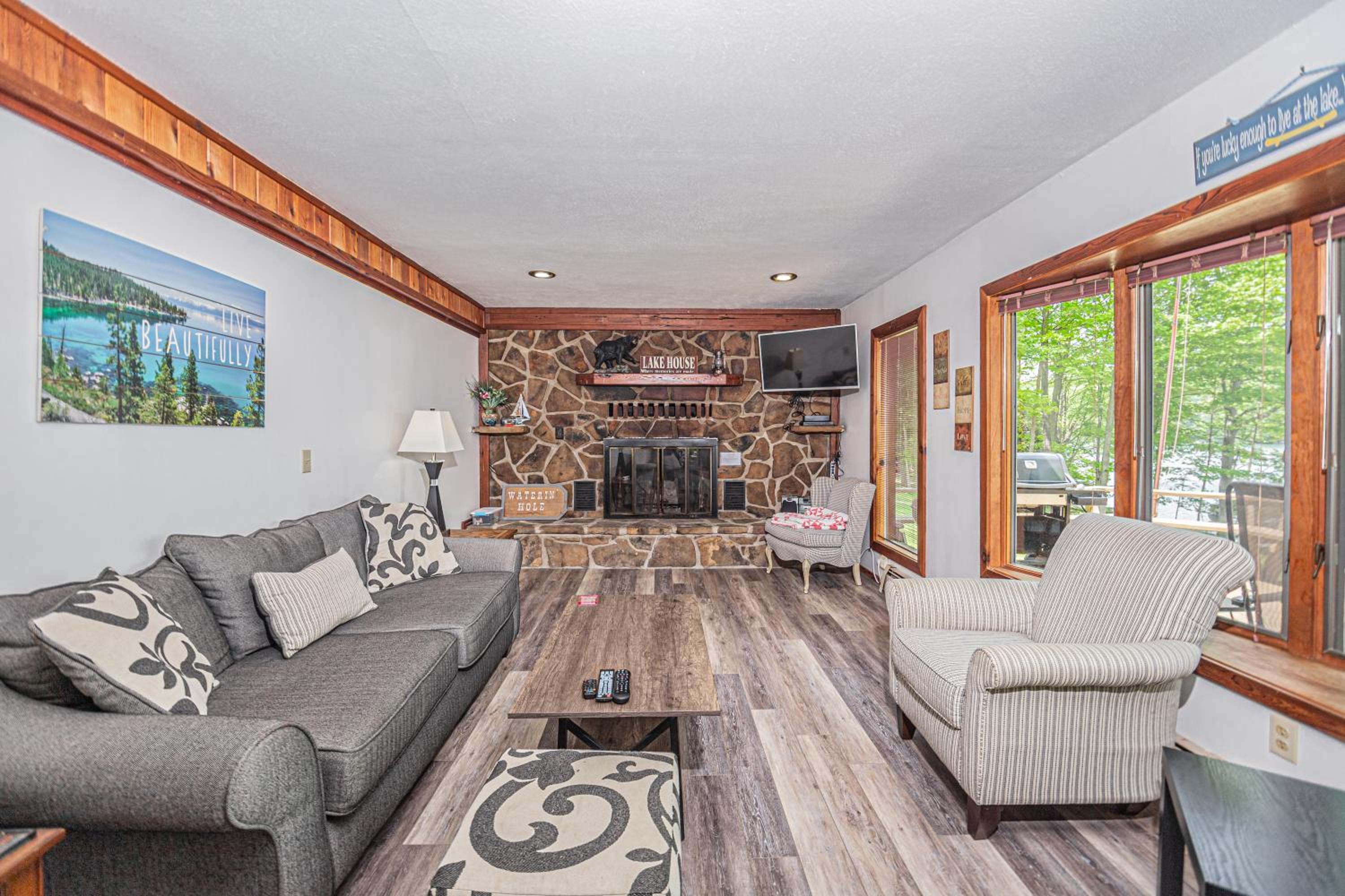 Three-Bedroom House photo 1
