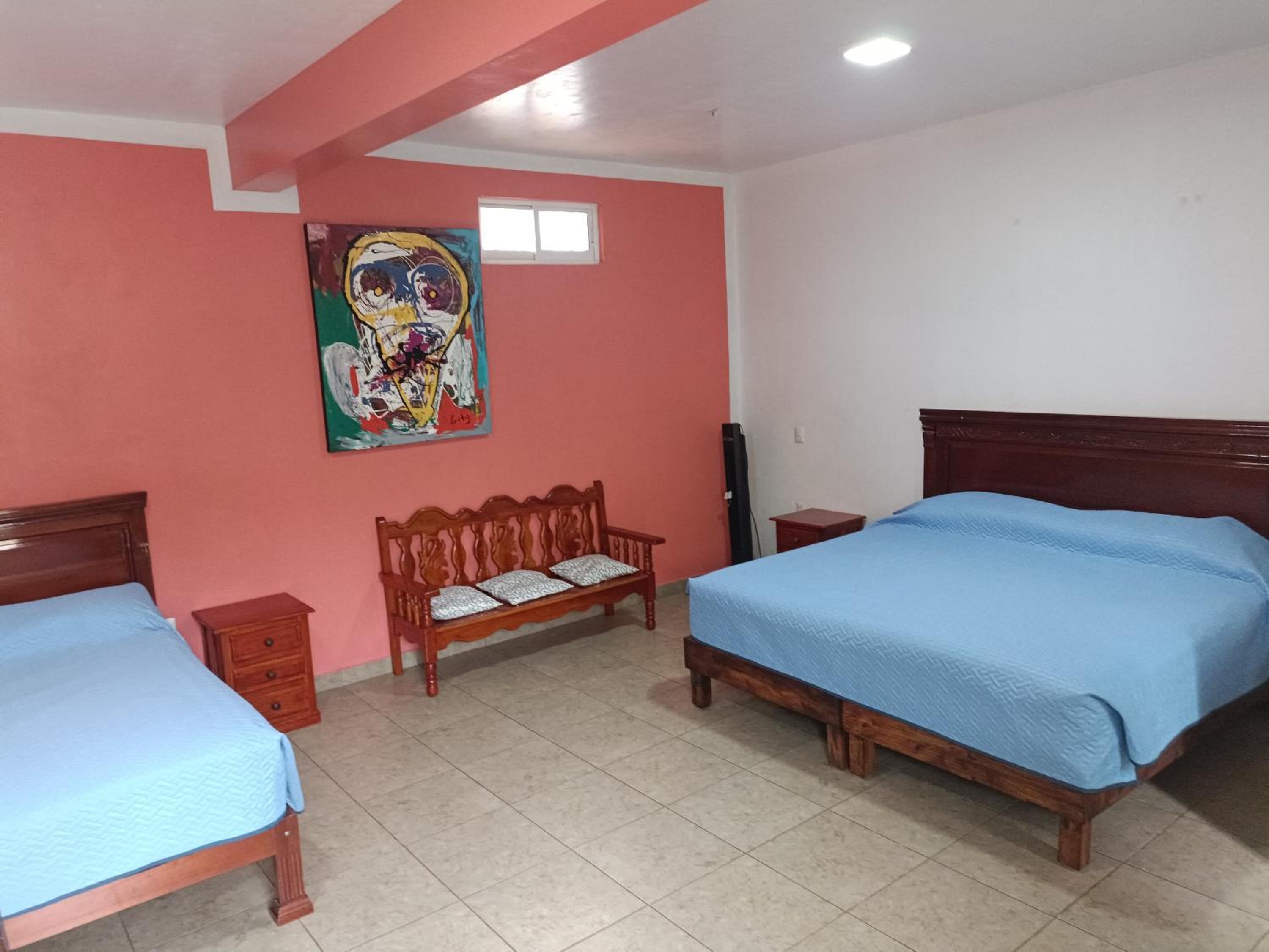 Twin Room - Photo 5