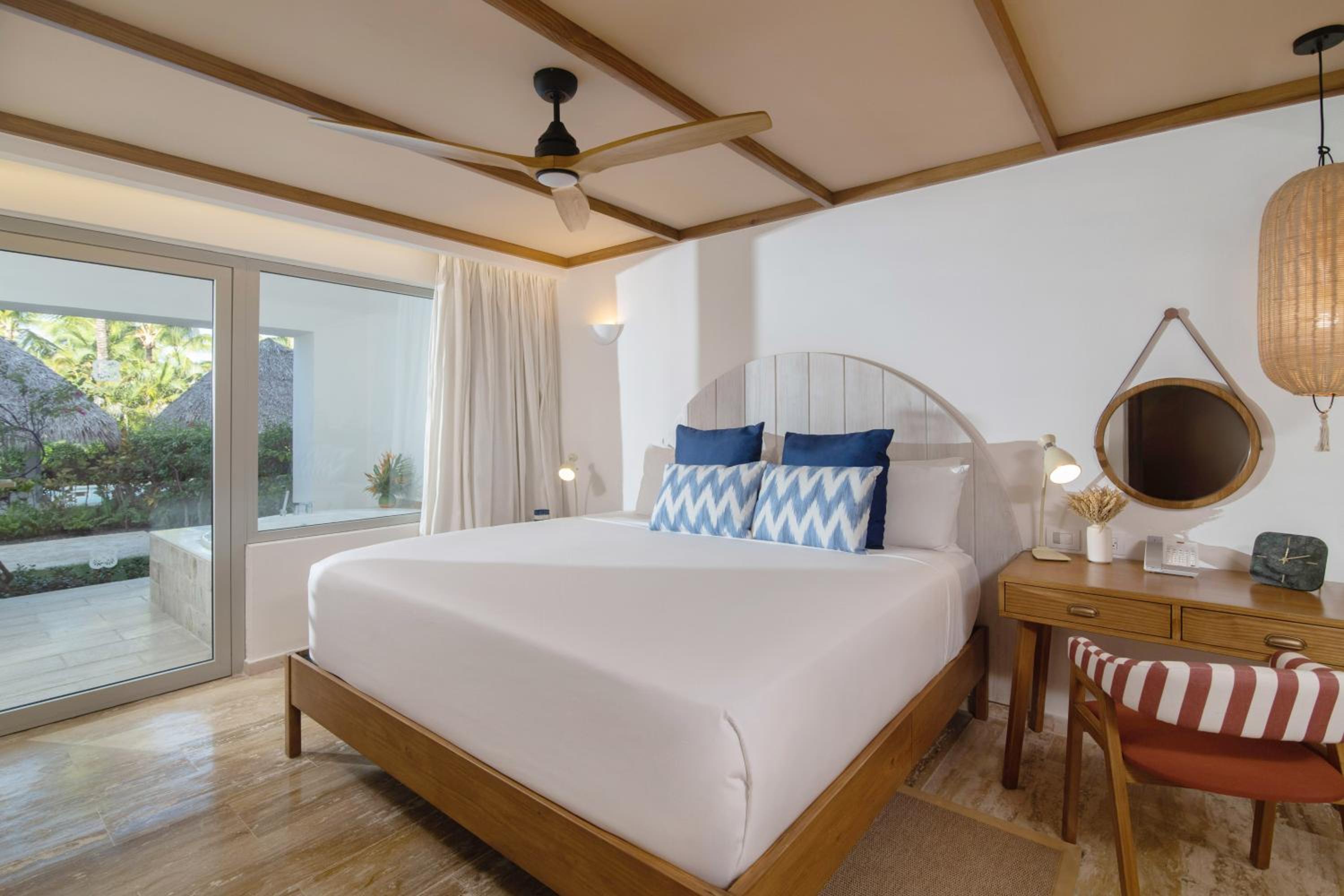 Zel Swimup Master Suite - Photo 2