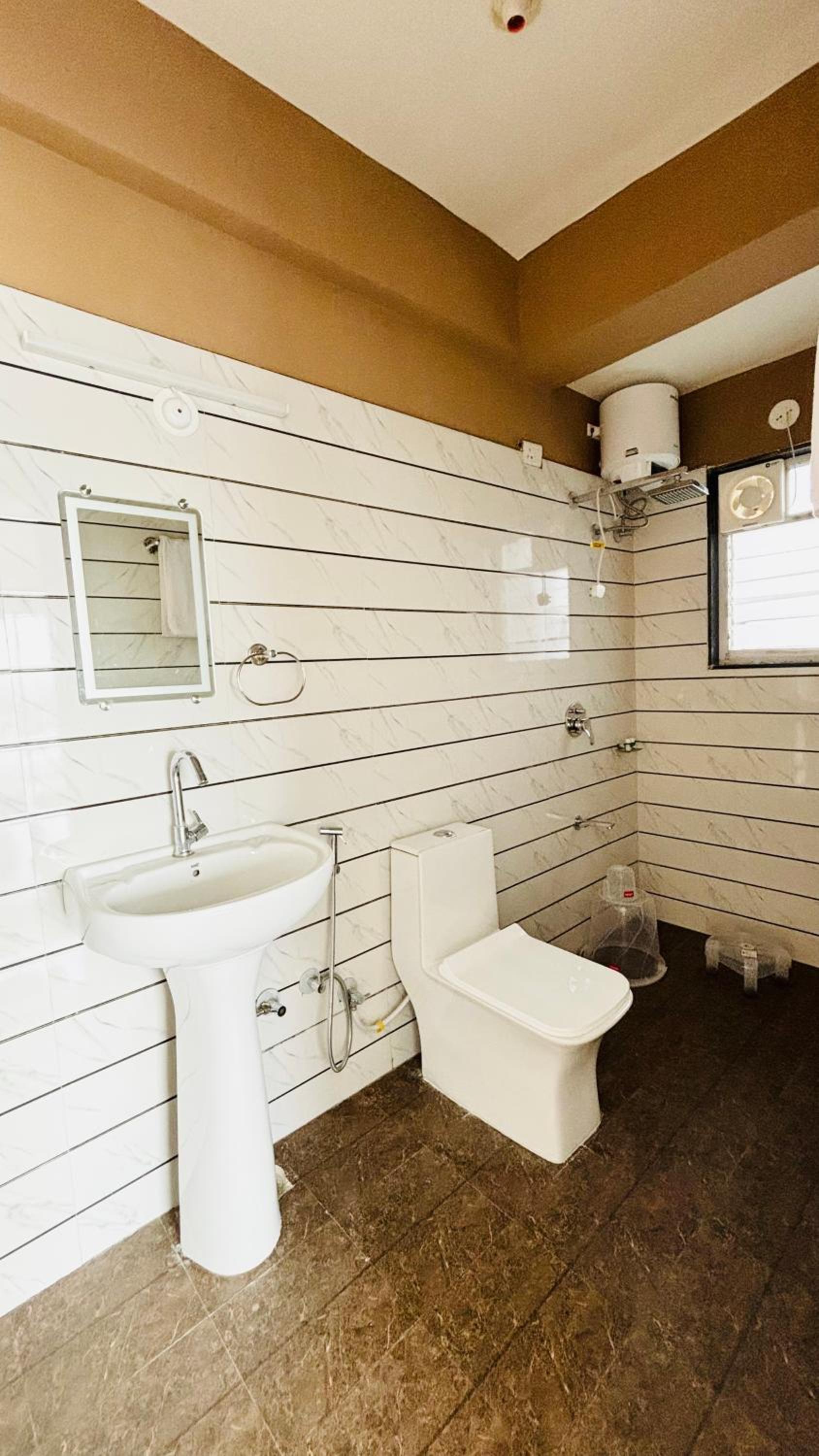 Three-Bedroom Premium Apartment With Balcony photo 3