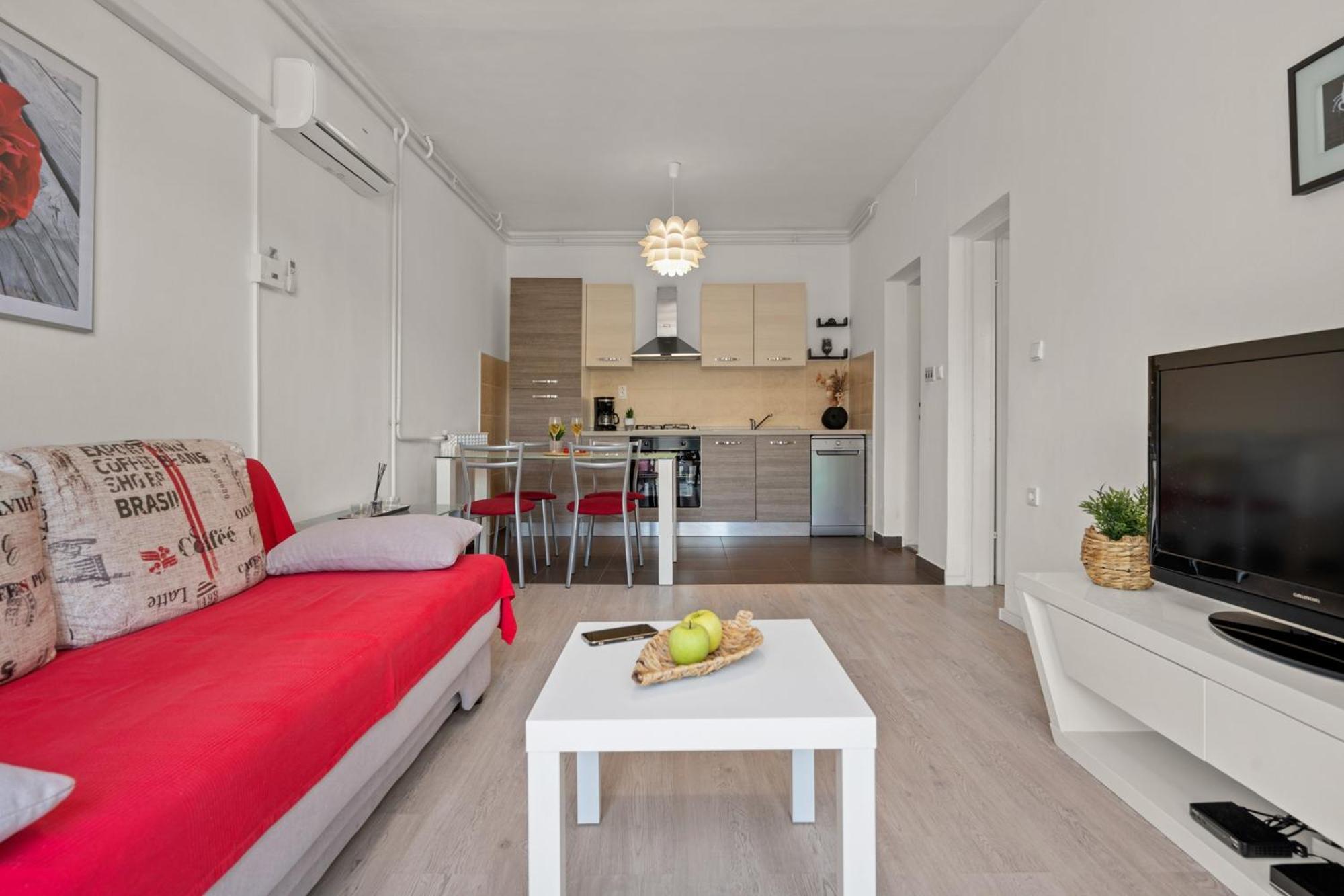 Apartment with Terrace photo 3