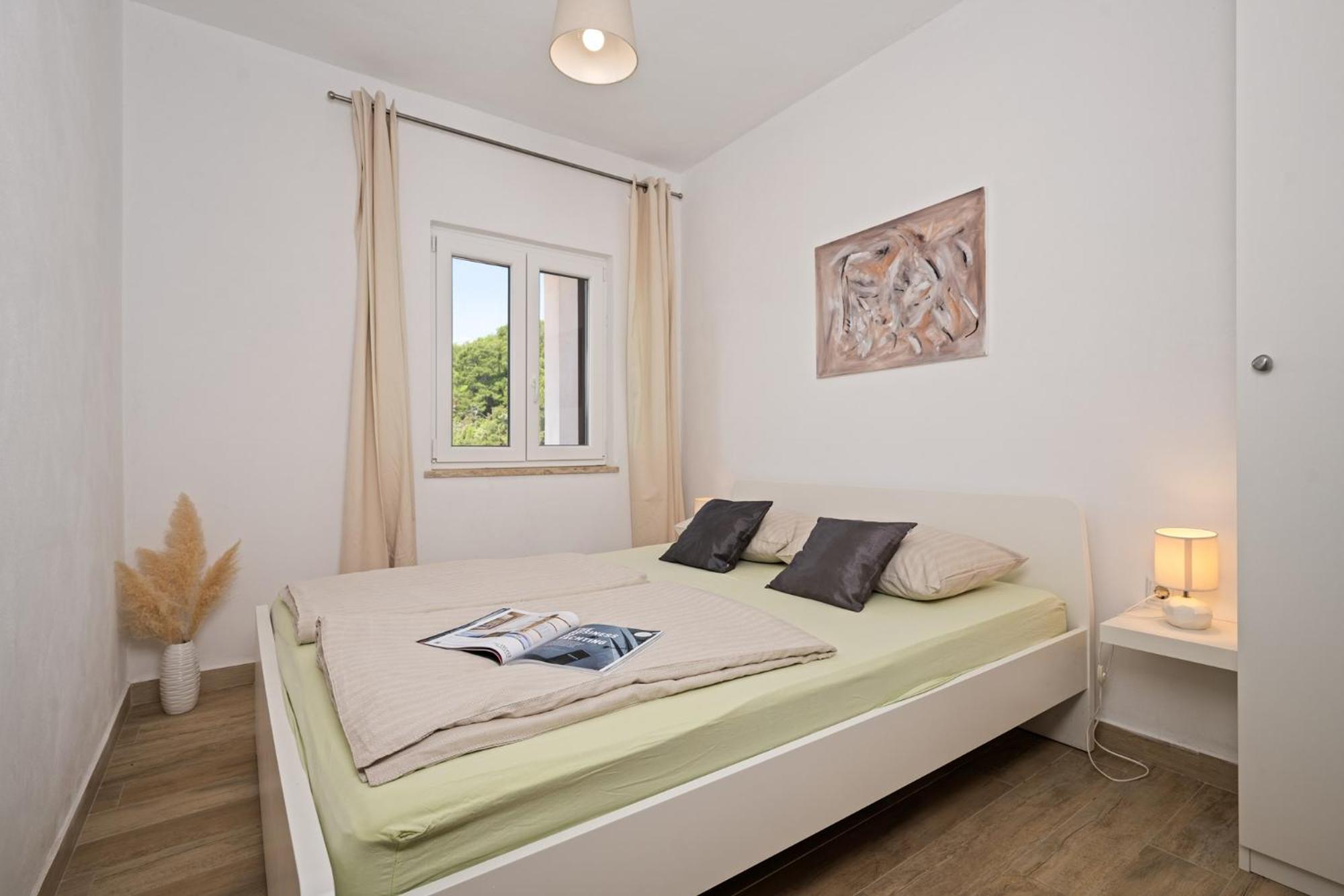 Apartment photo 1