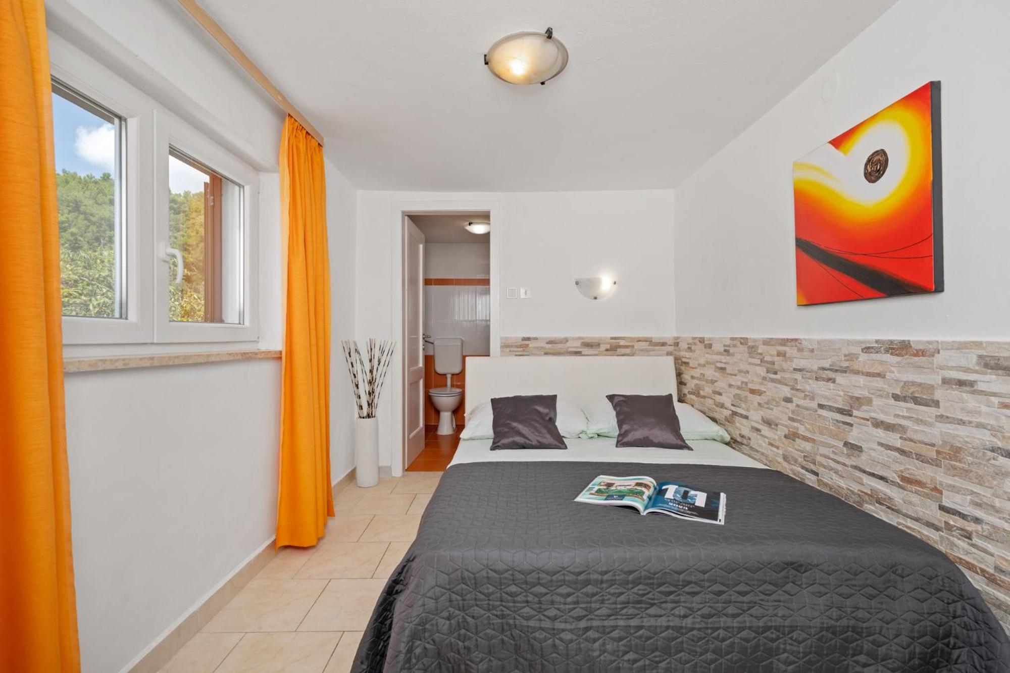Studio Apartment photo 1