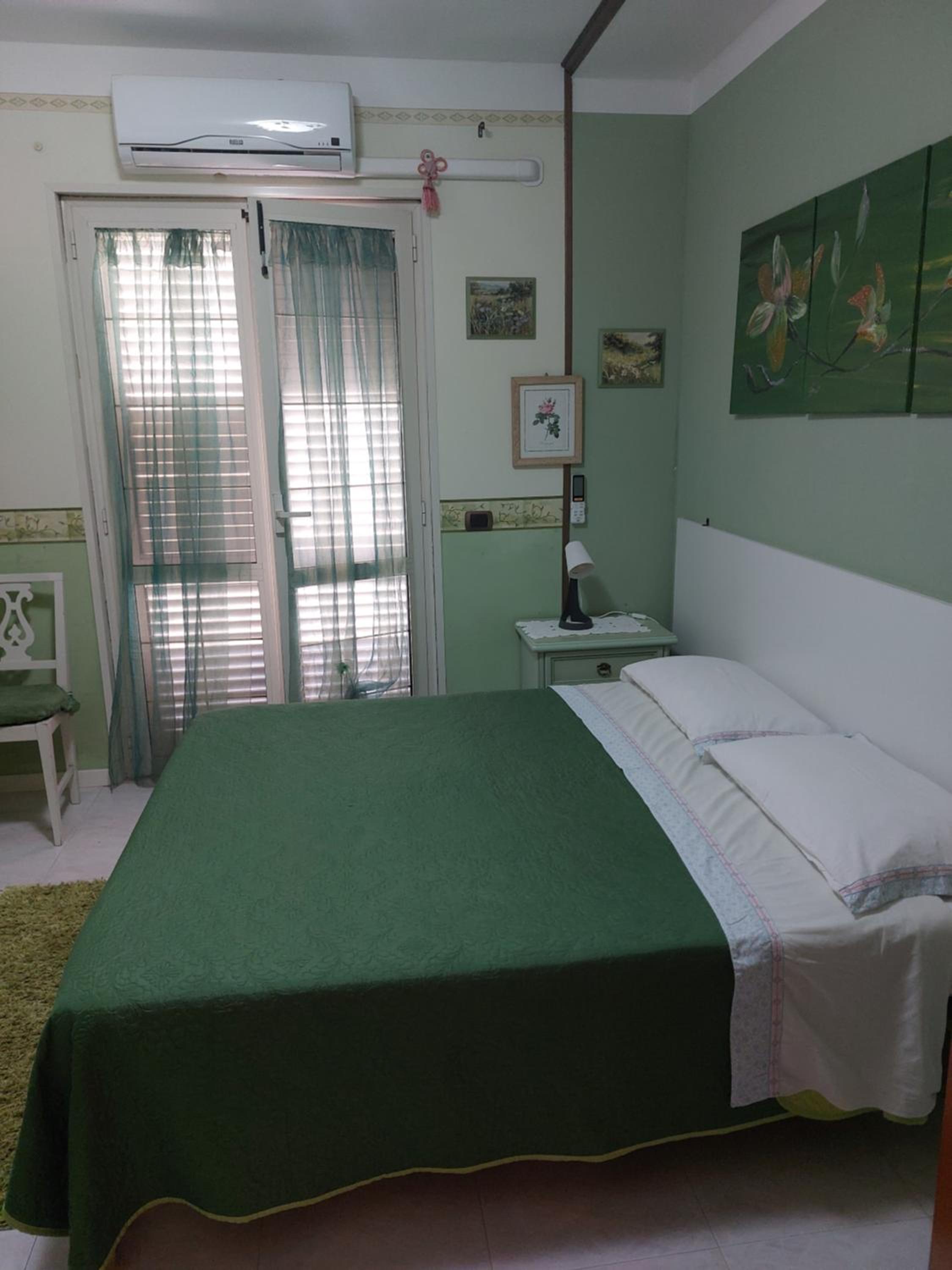 Double Room with Private External Bathroom