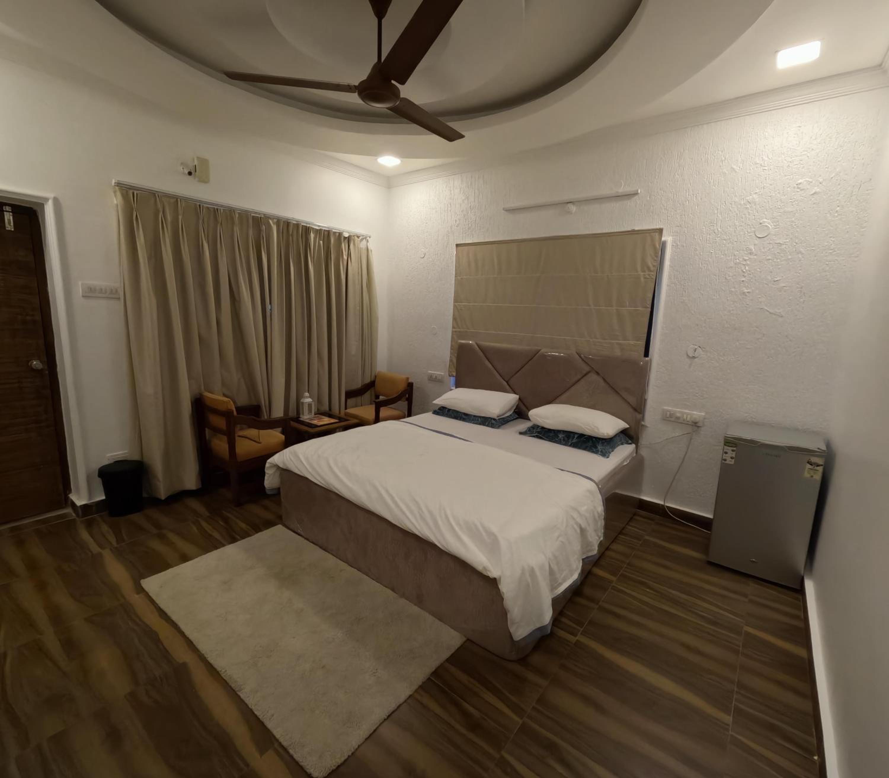 Deluxe Room - Photo 1