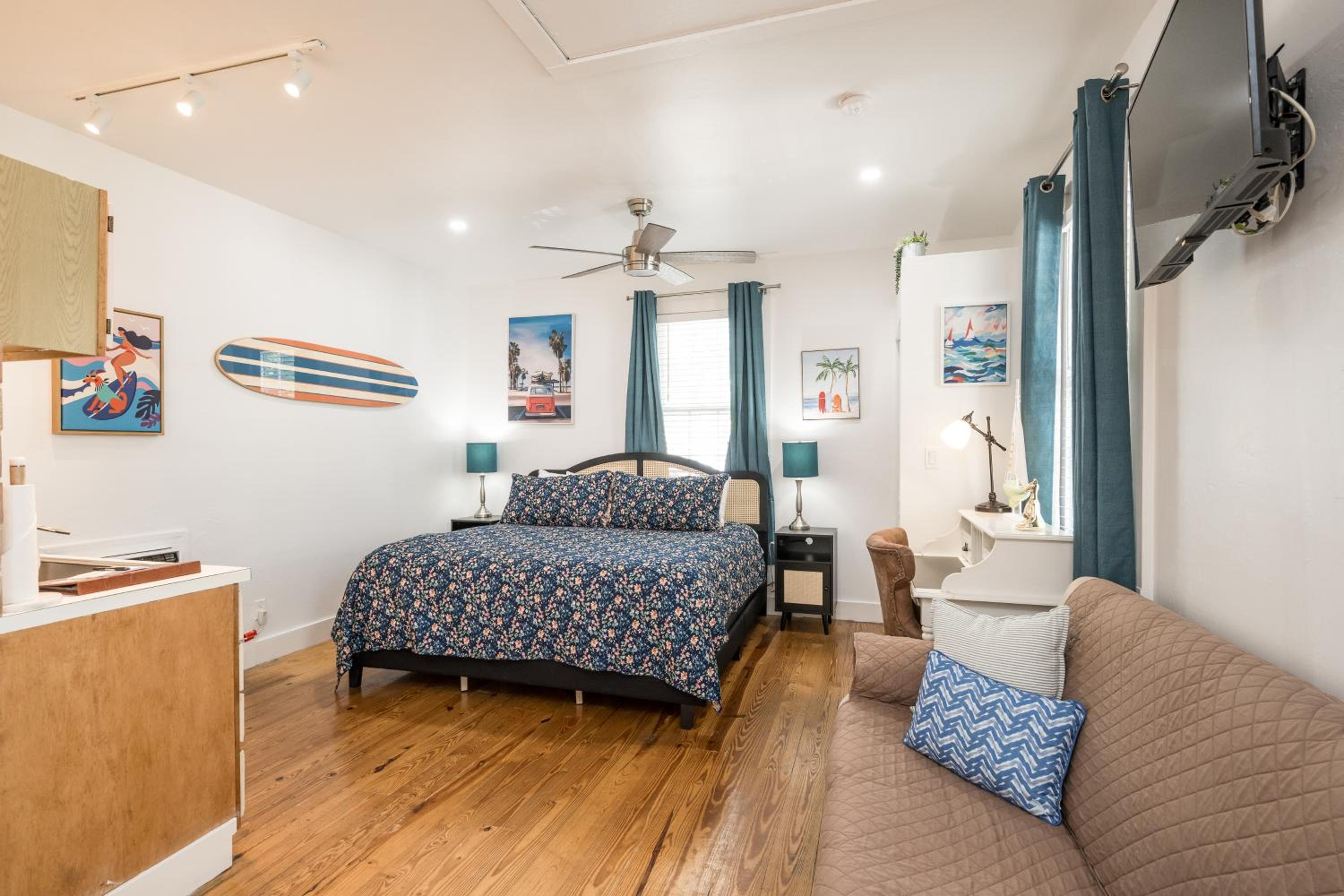 Queen Room photo 3