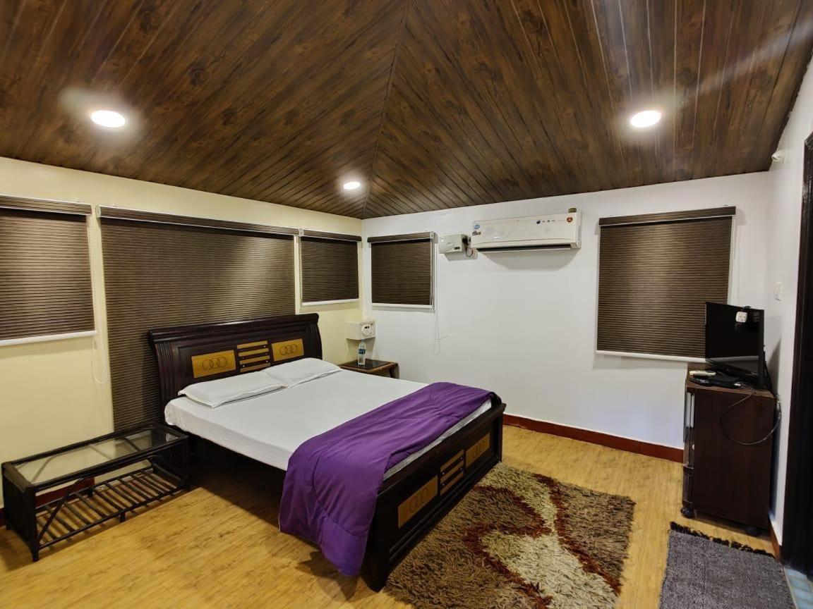 Villa with Sea View - Photo 1