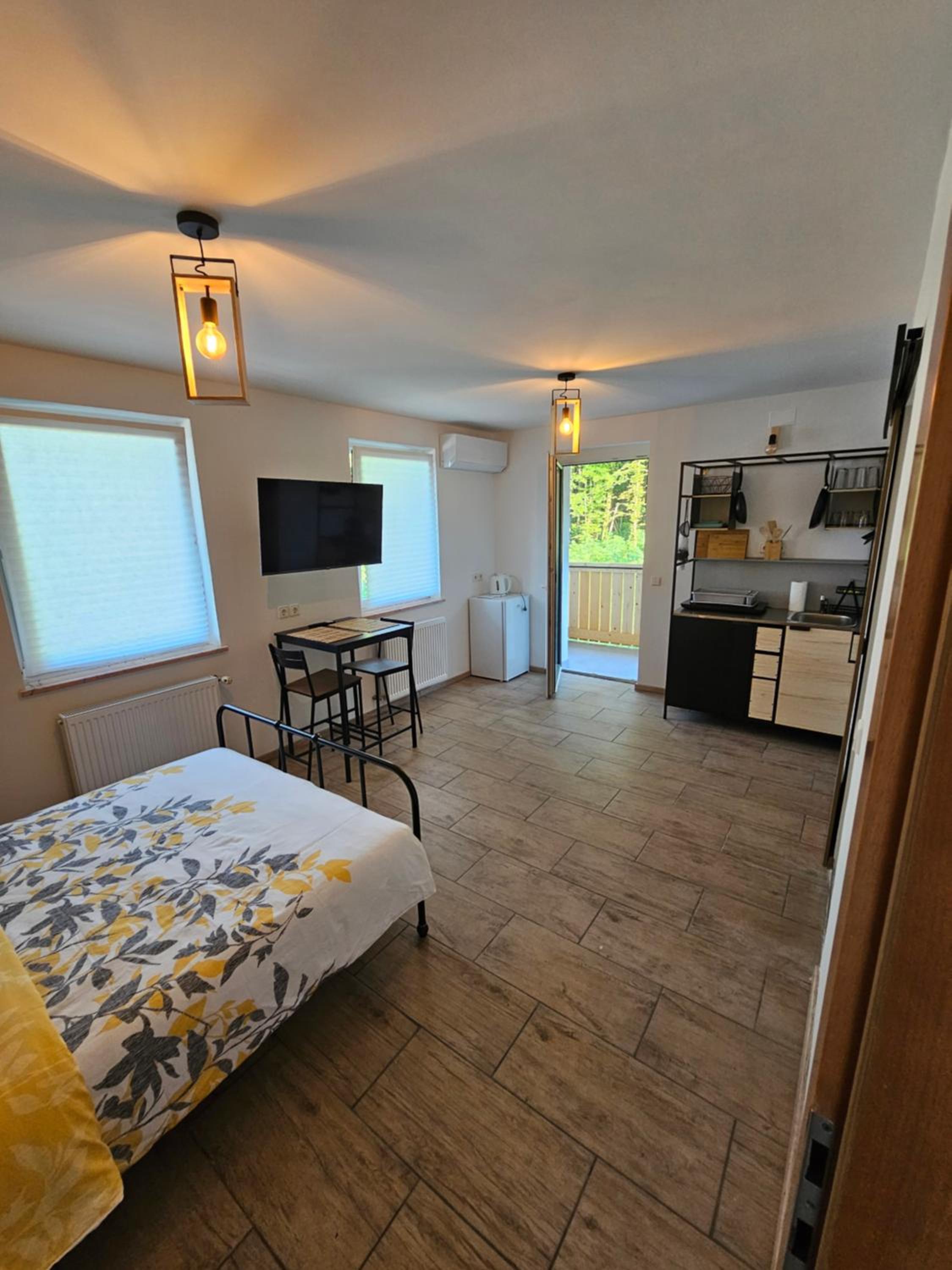 One-Bedroom Apartment