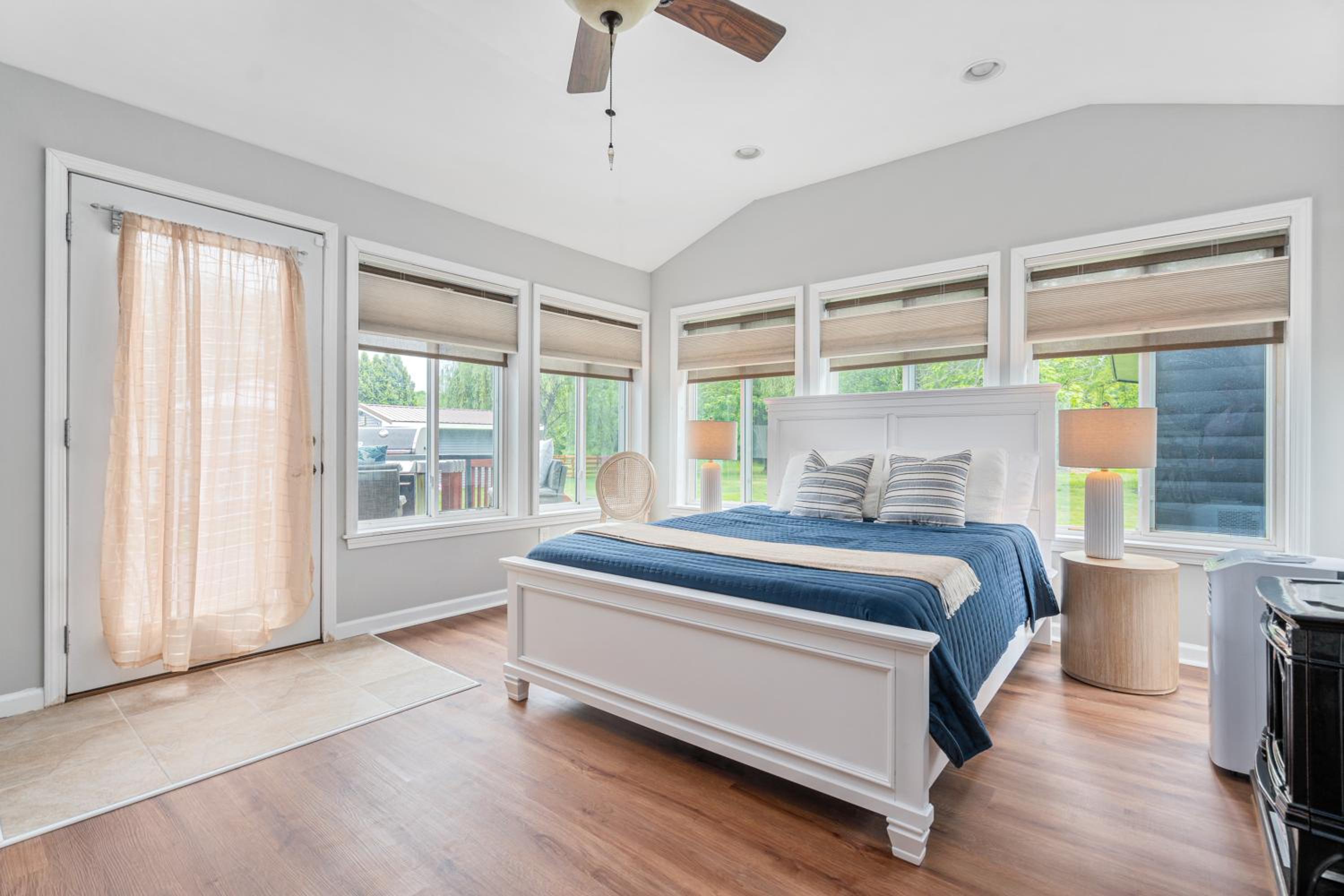 Three-Bedroom House photo 1