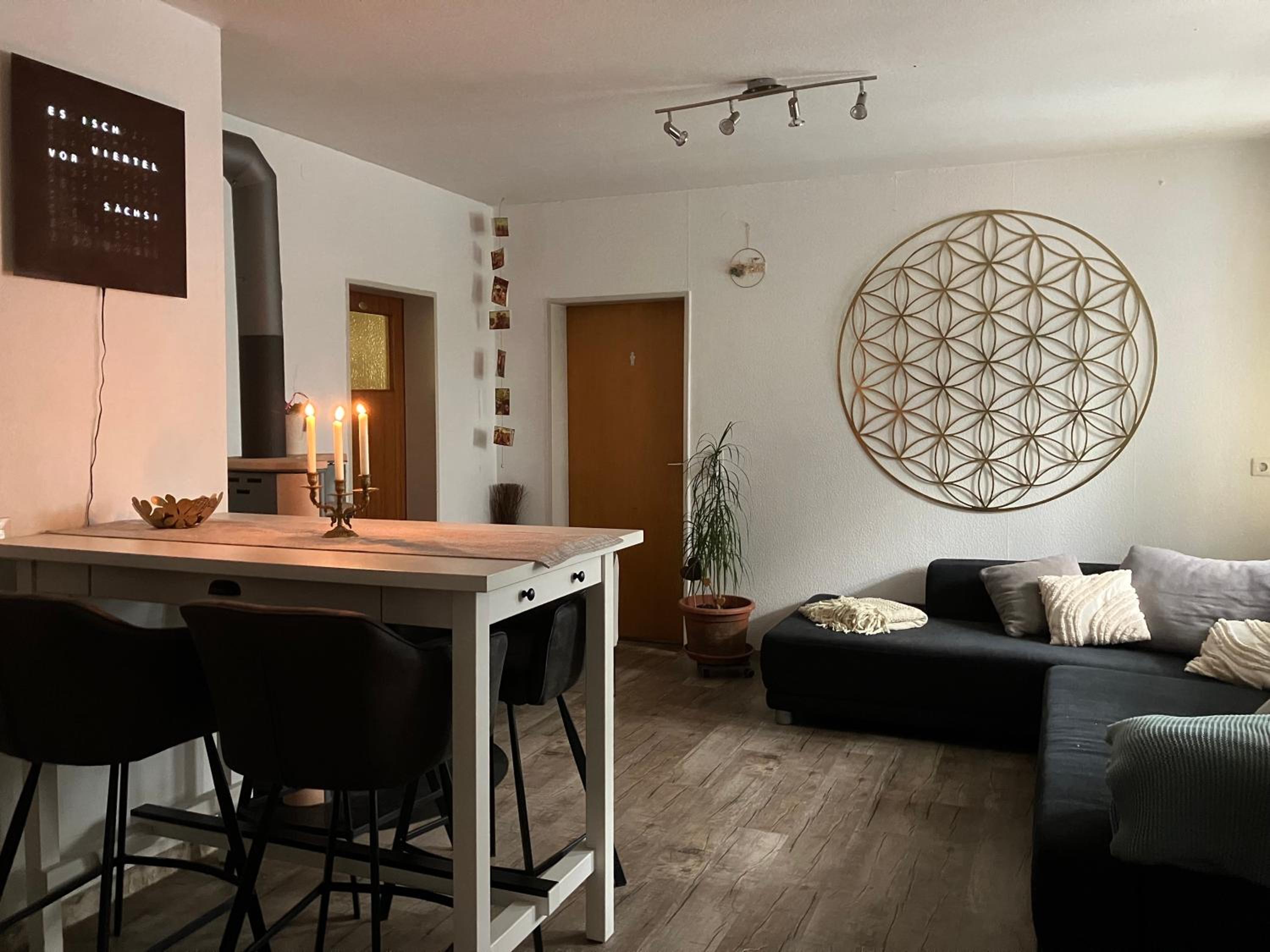 One-Bedroom House photo 1
