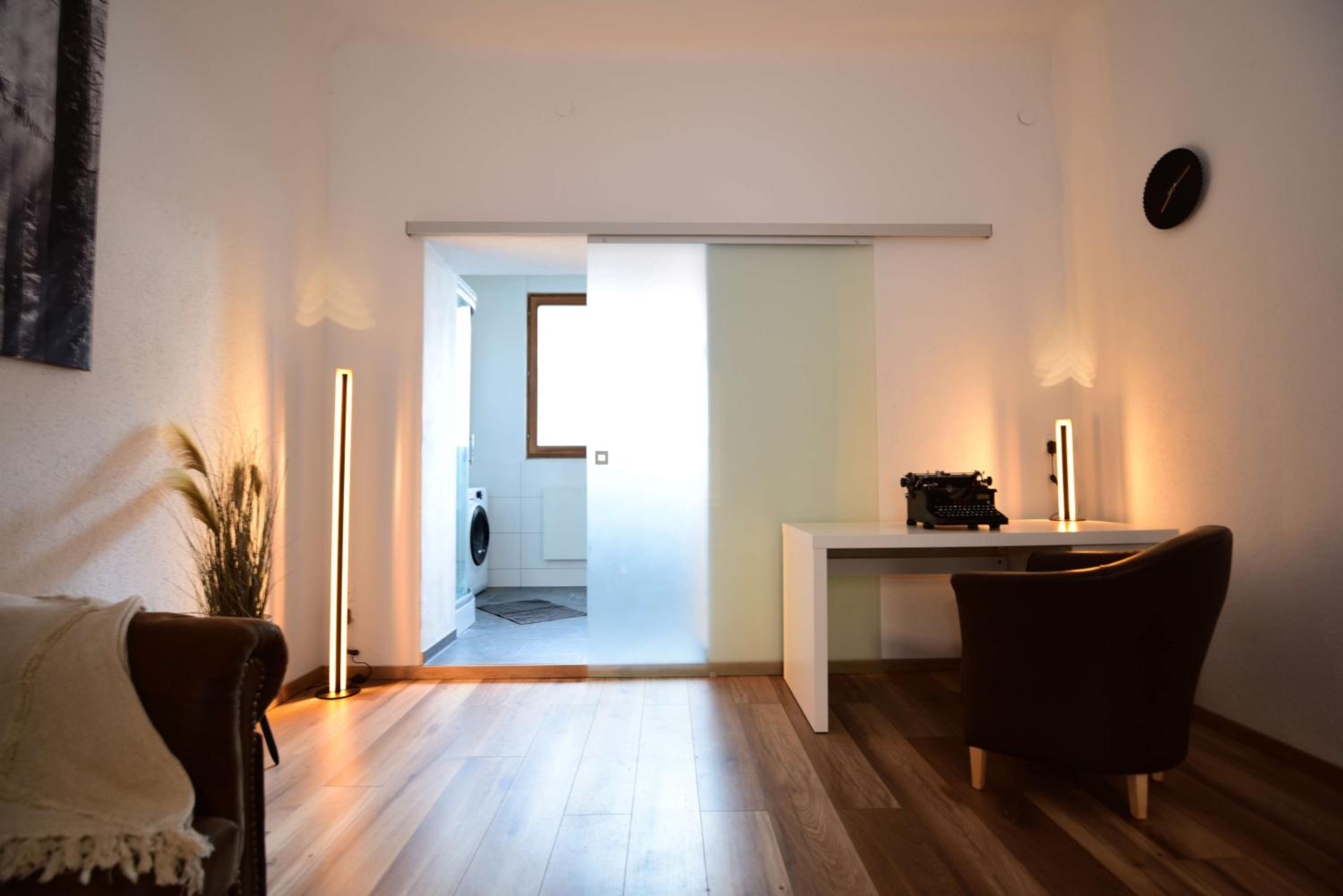Two-Bedroom Apartment with Balcony photo 2