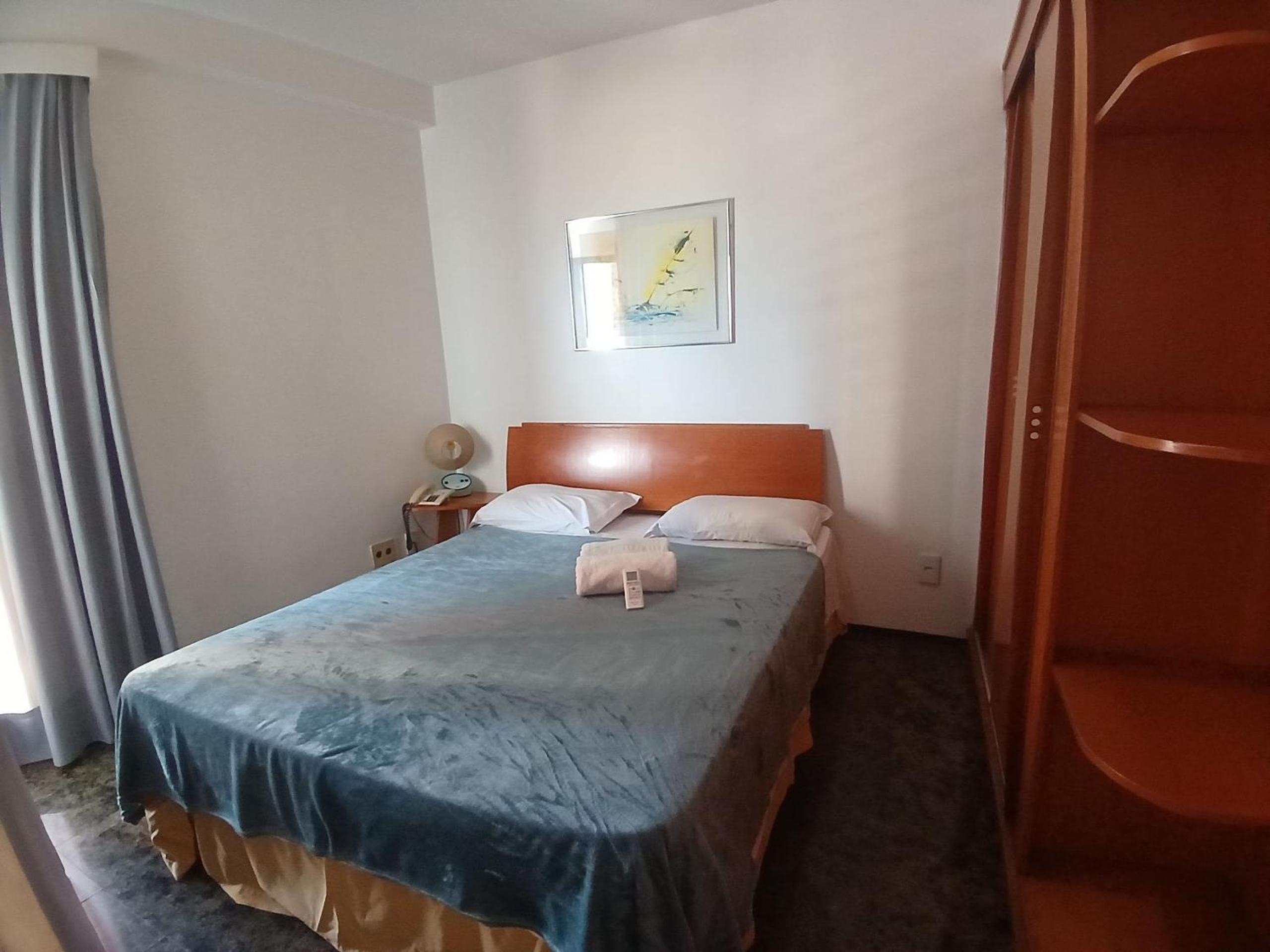 One-Bedroom Apartment with Sea View