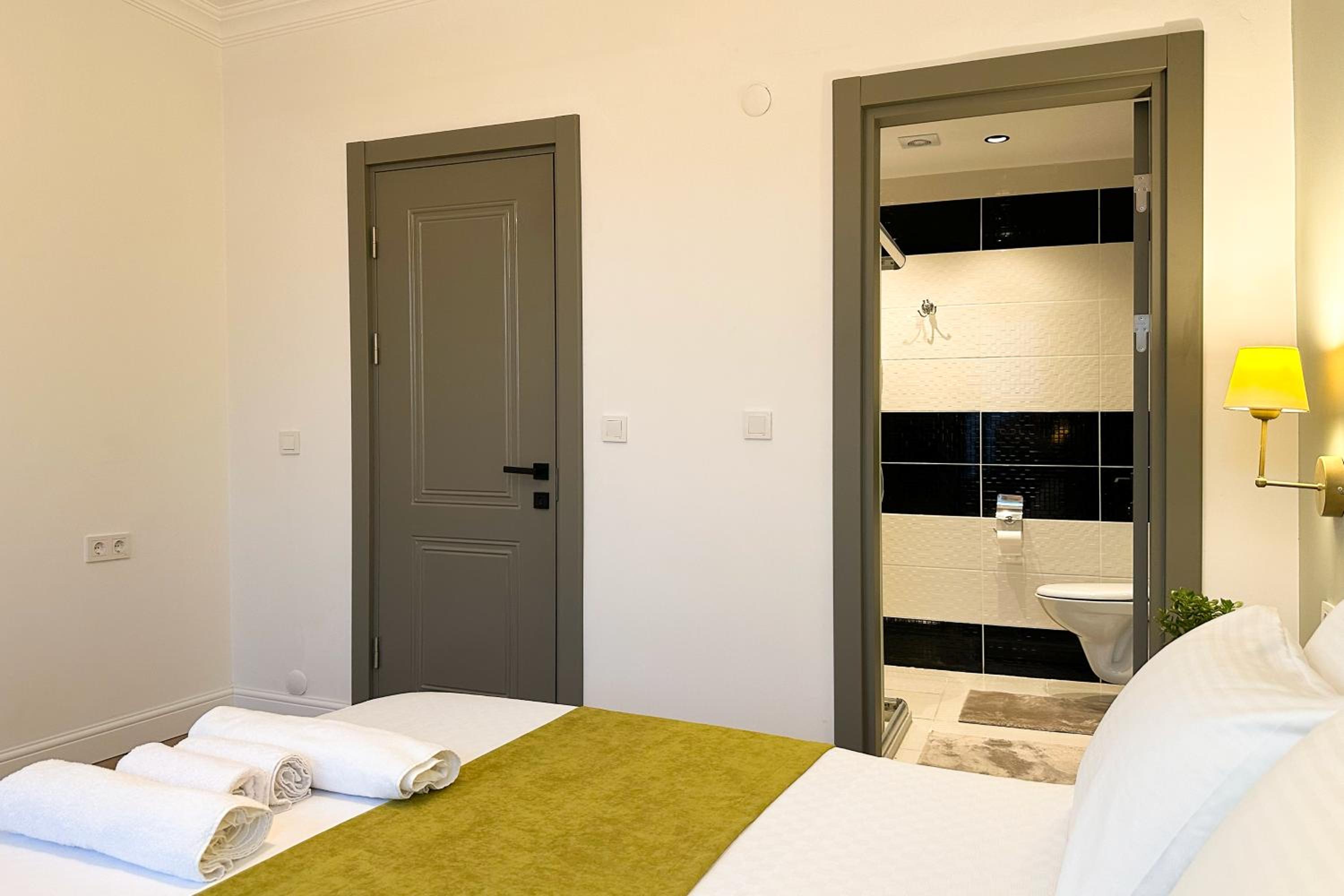 Standard Double Room photo 1