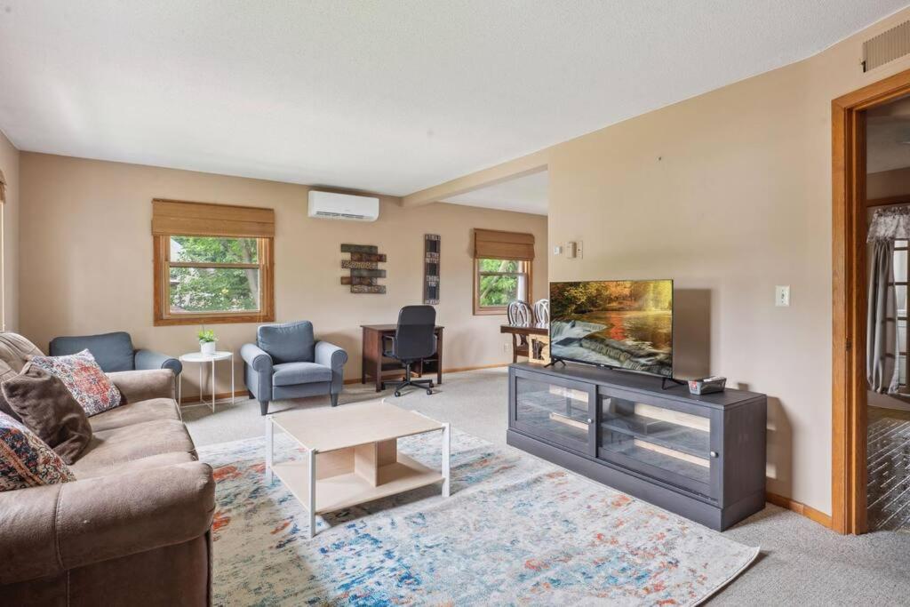 Two-Bedroom Apartment photo 1