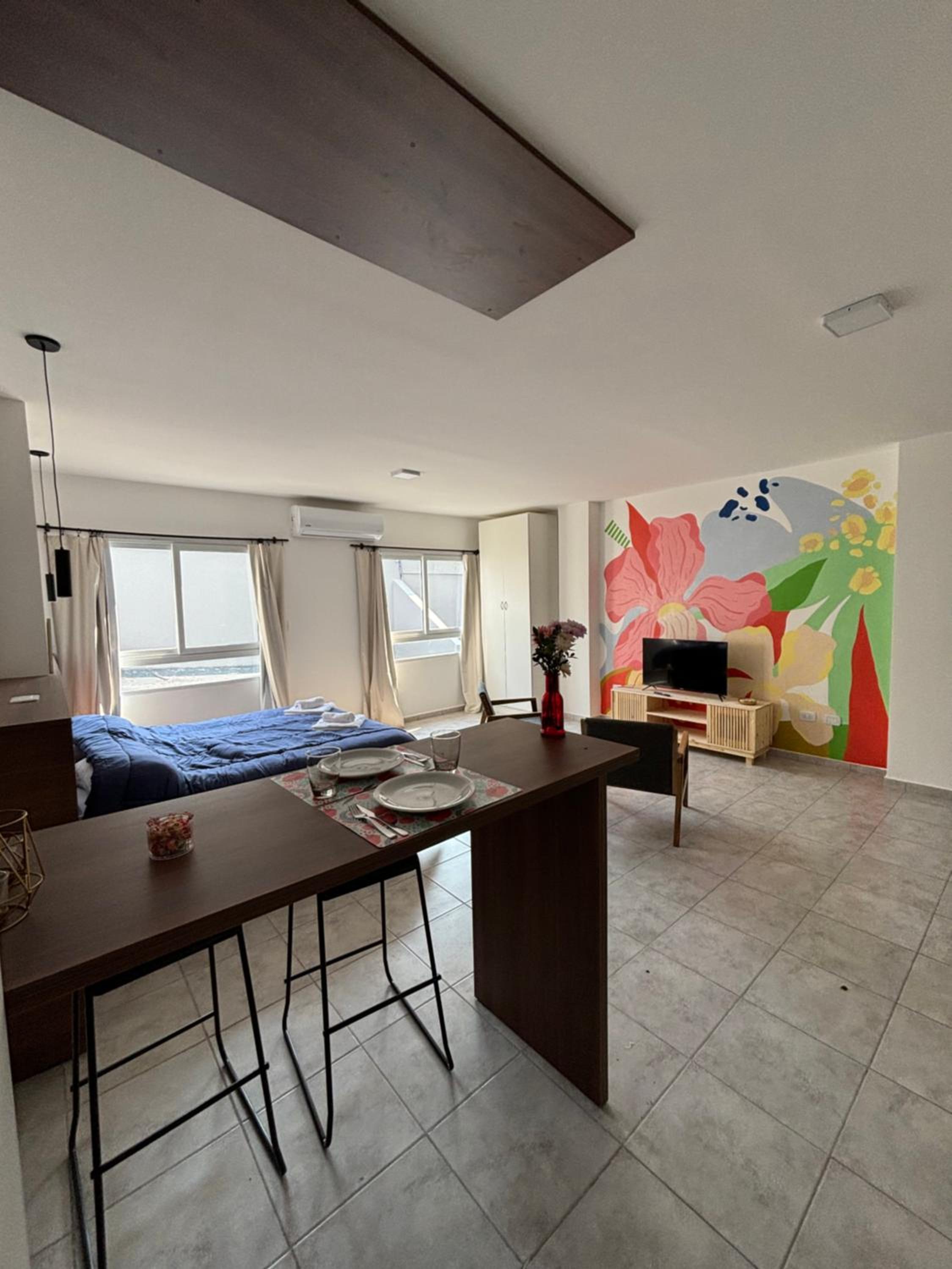 Studio Apartment photo 1