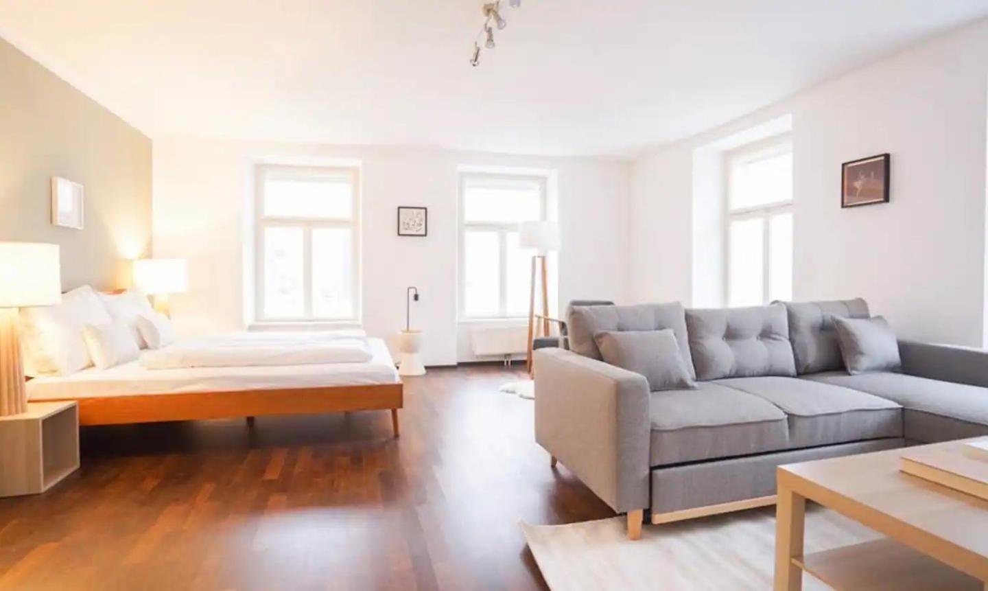 Apartment photo 2