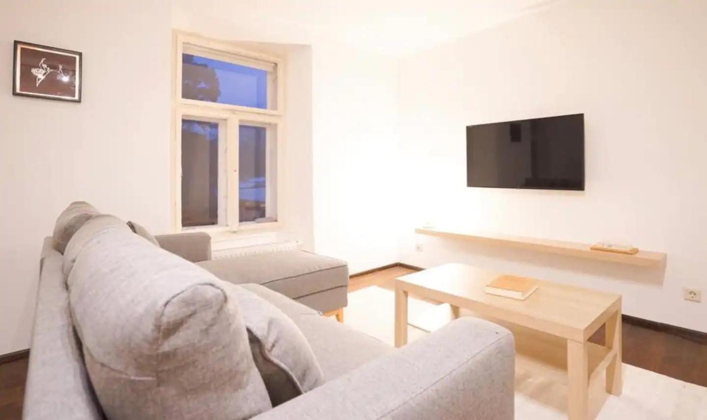 Apartment photo 1