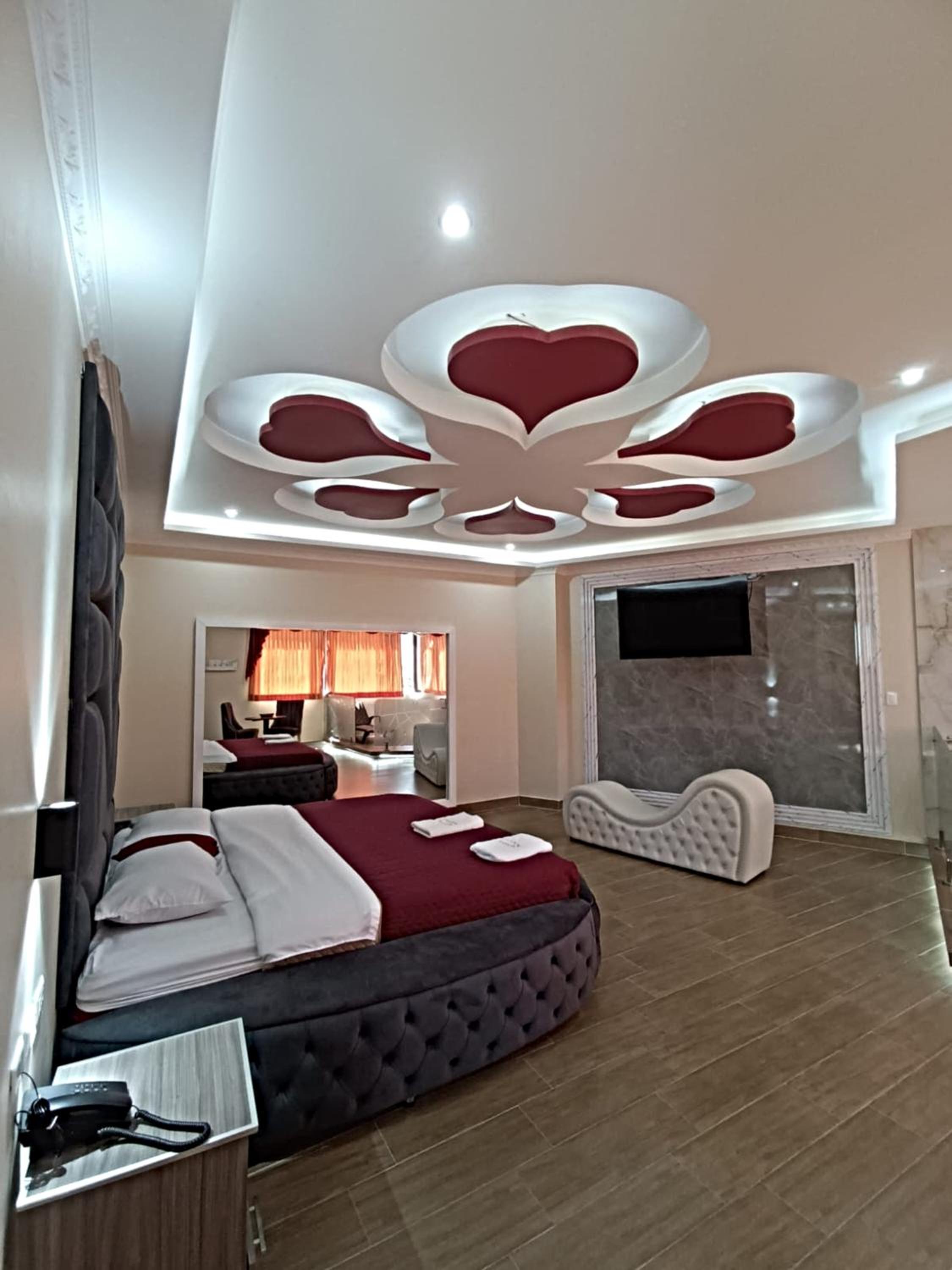 Queen Room with Spa Bath photo 1