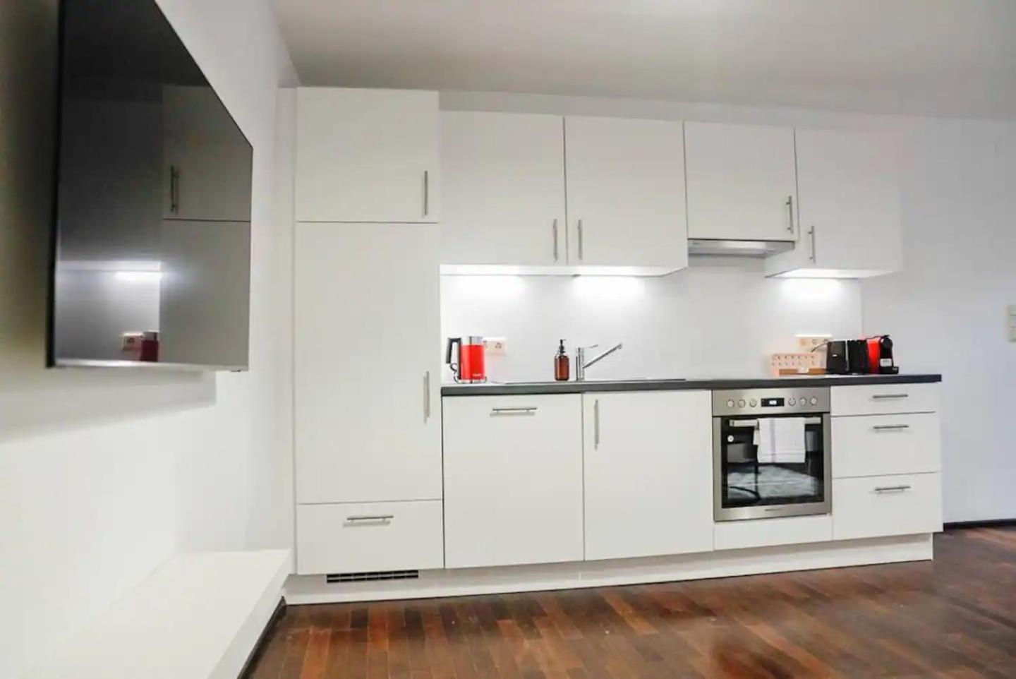Apartment photo 2