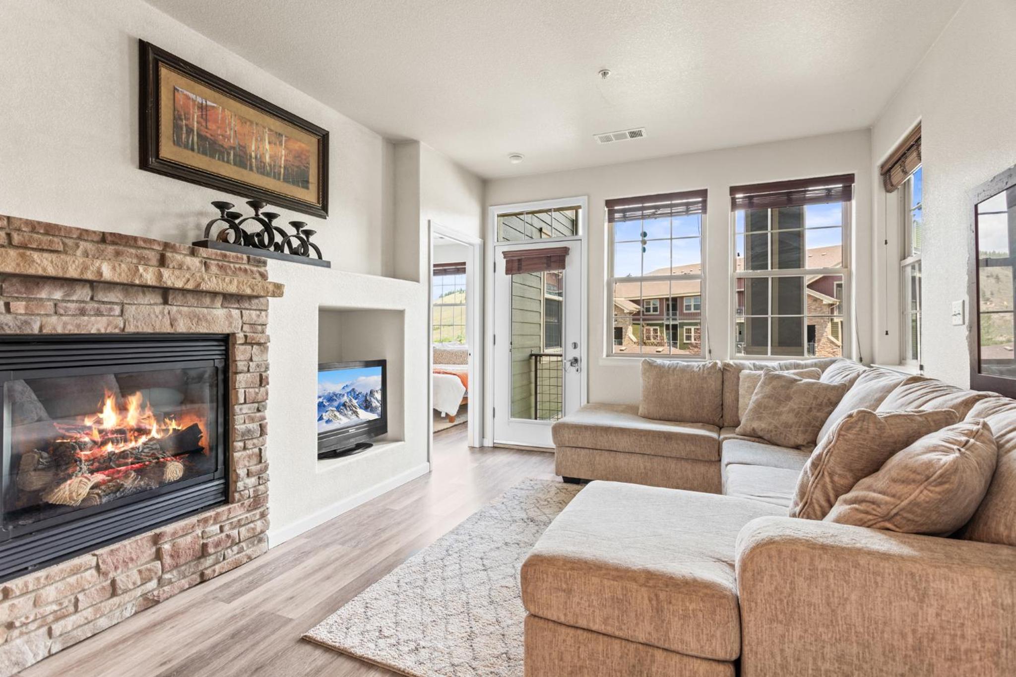 Two-Bedroom Apartment with View photo 1