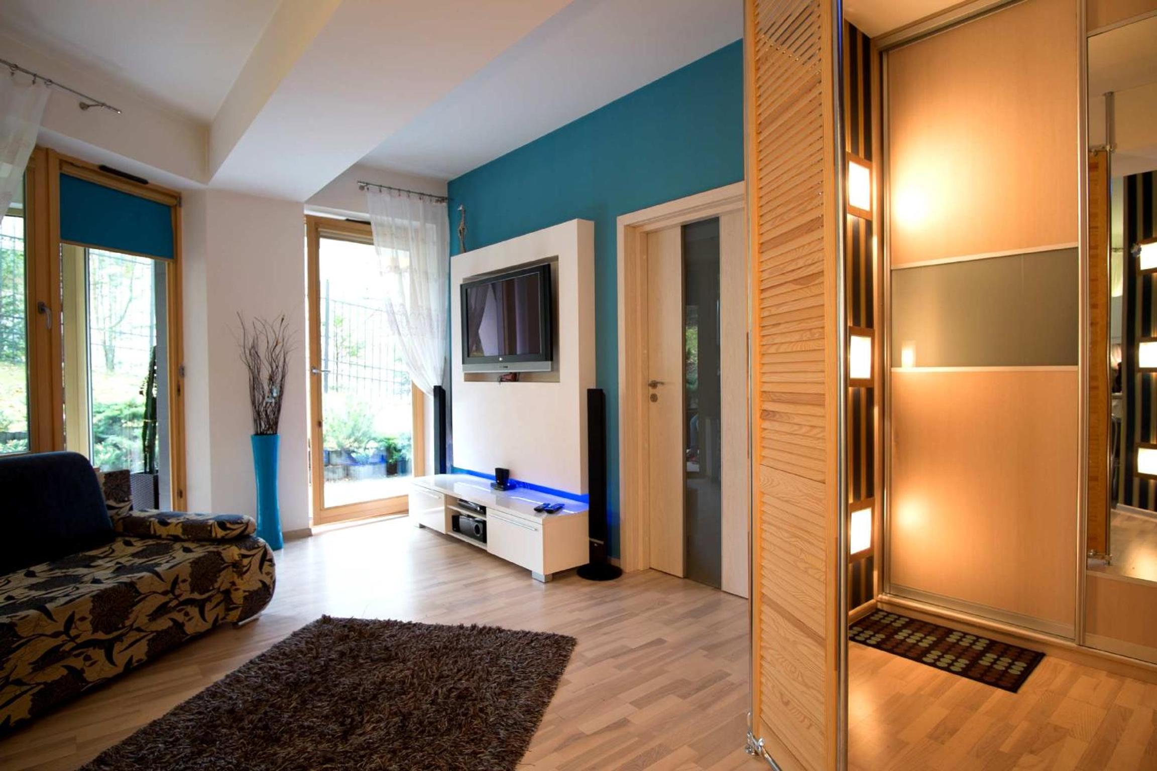 One-Bedroom Apartment with patio