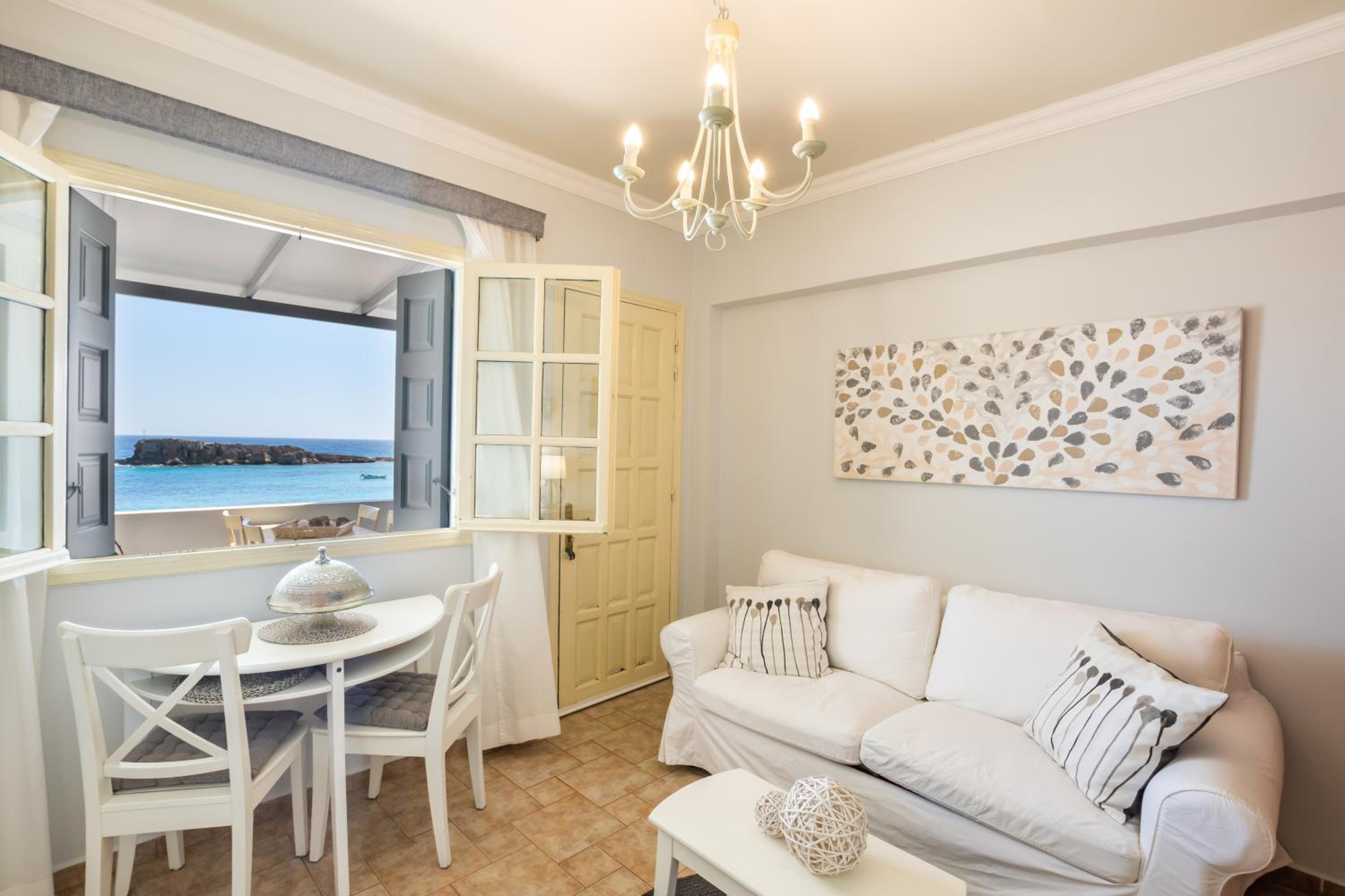 Apartment with Sea View photo 2