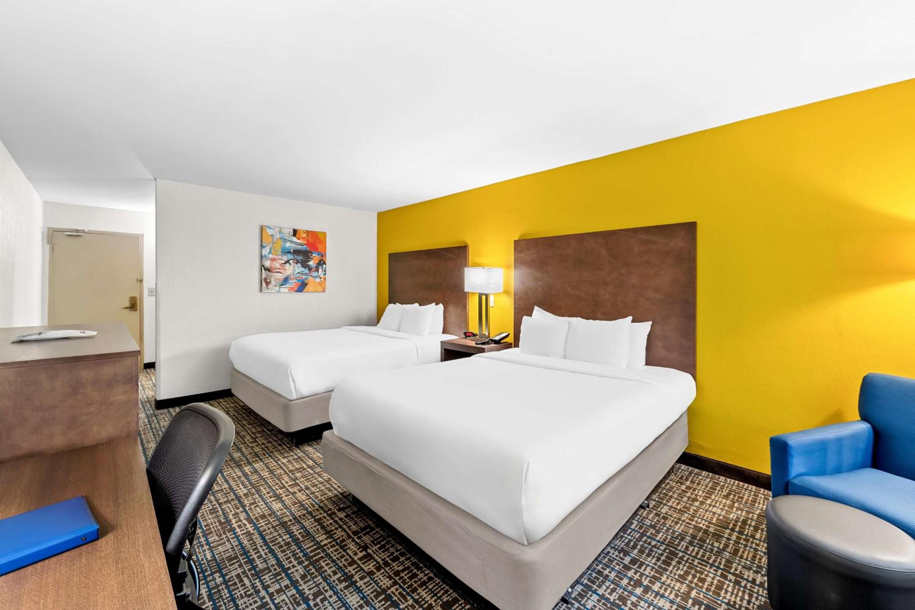 Queen Room with Two Queen Beds - Non-Smoking