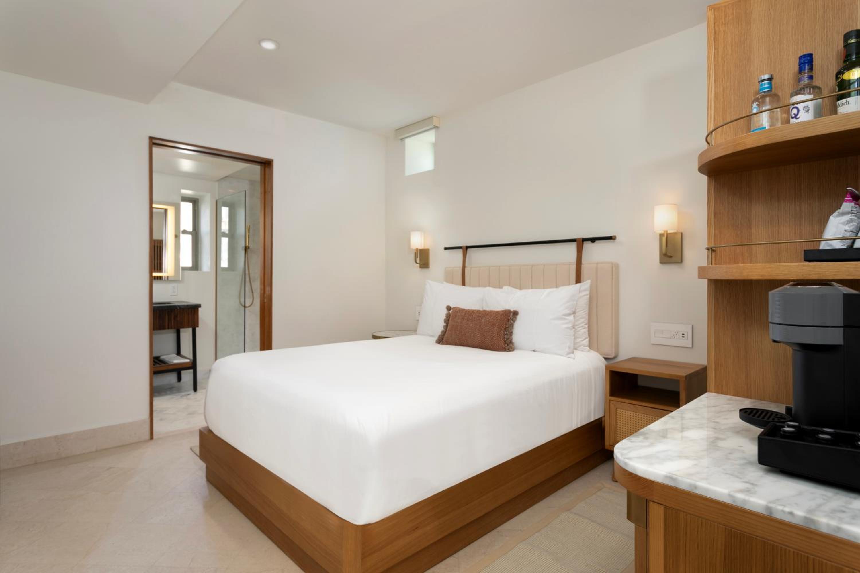 Superior Queen Room