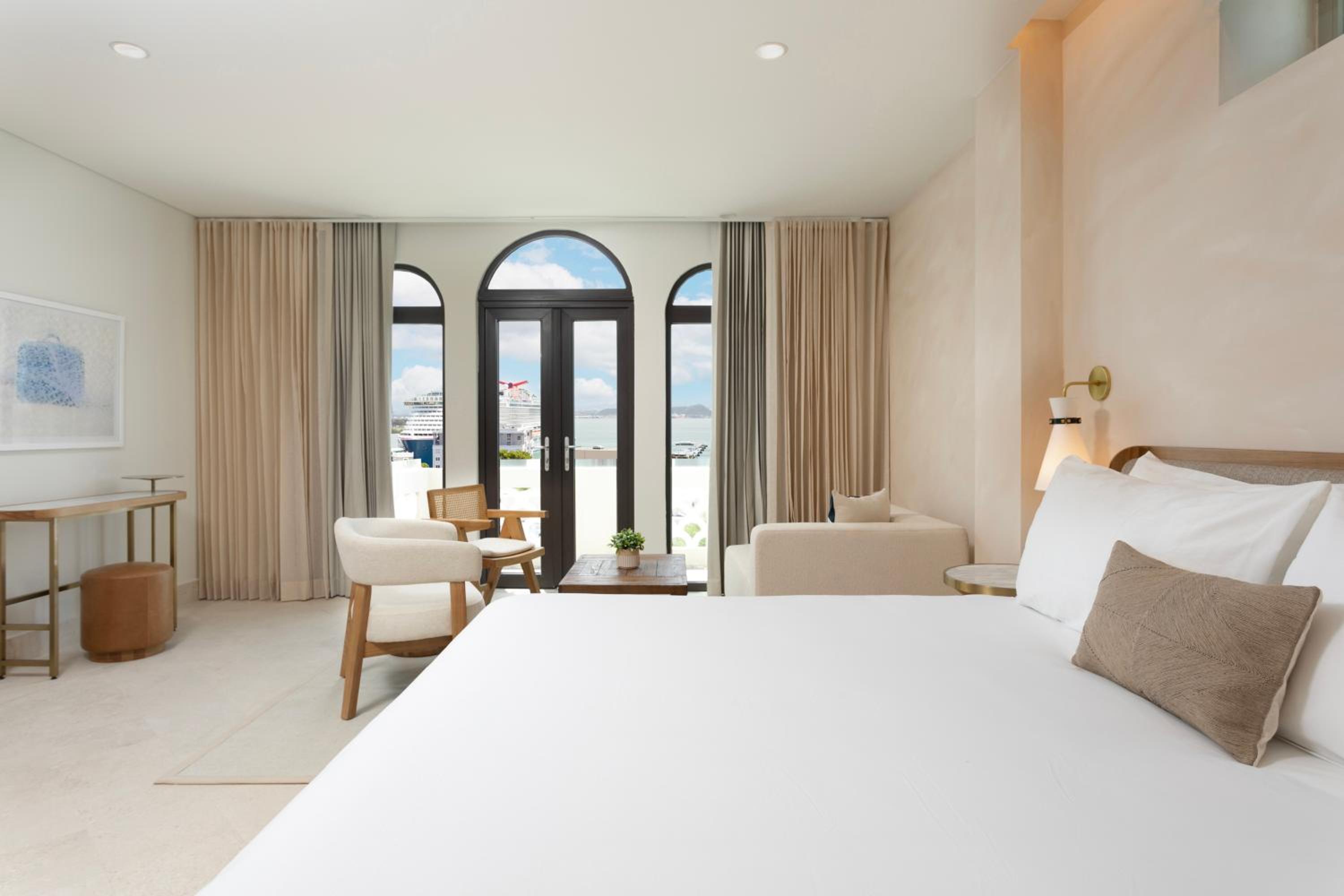 Suite with Balcony
