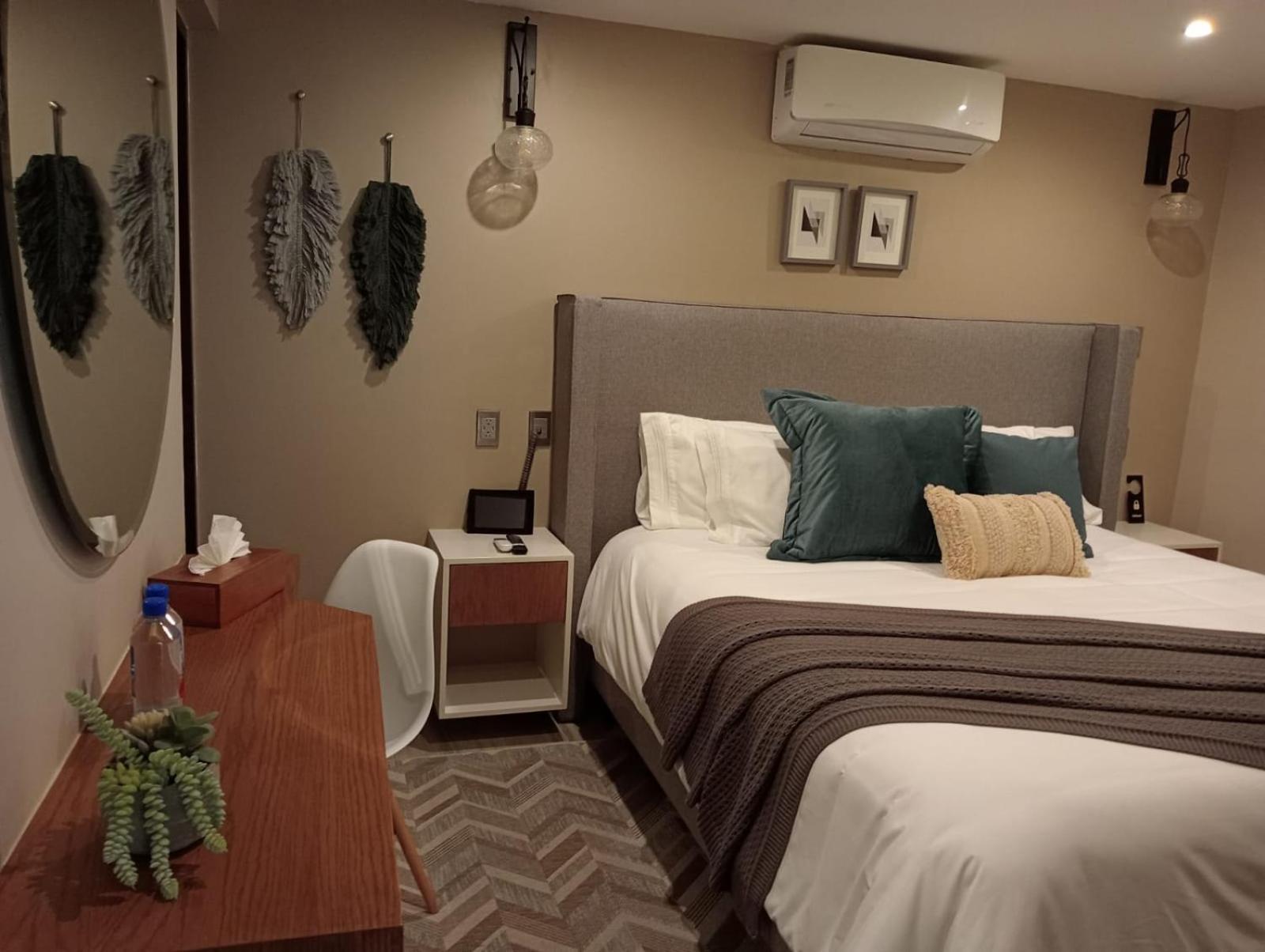 Standard Double Room - Photo 1