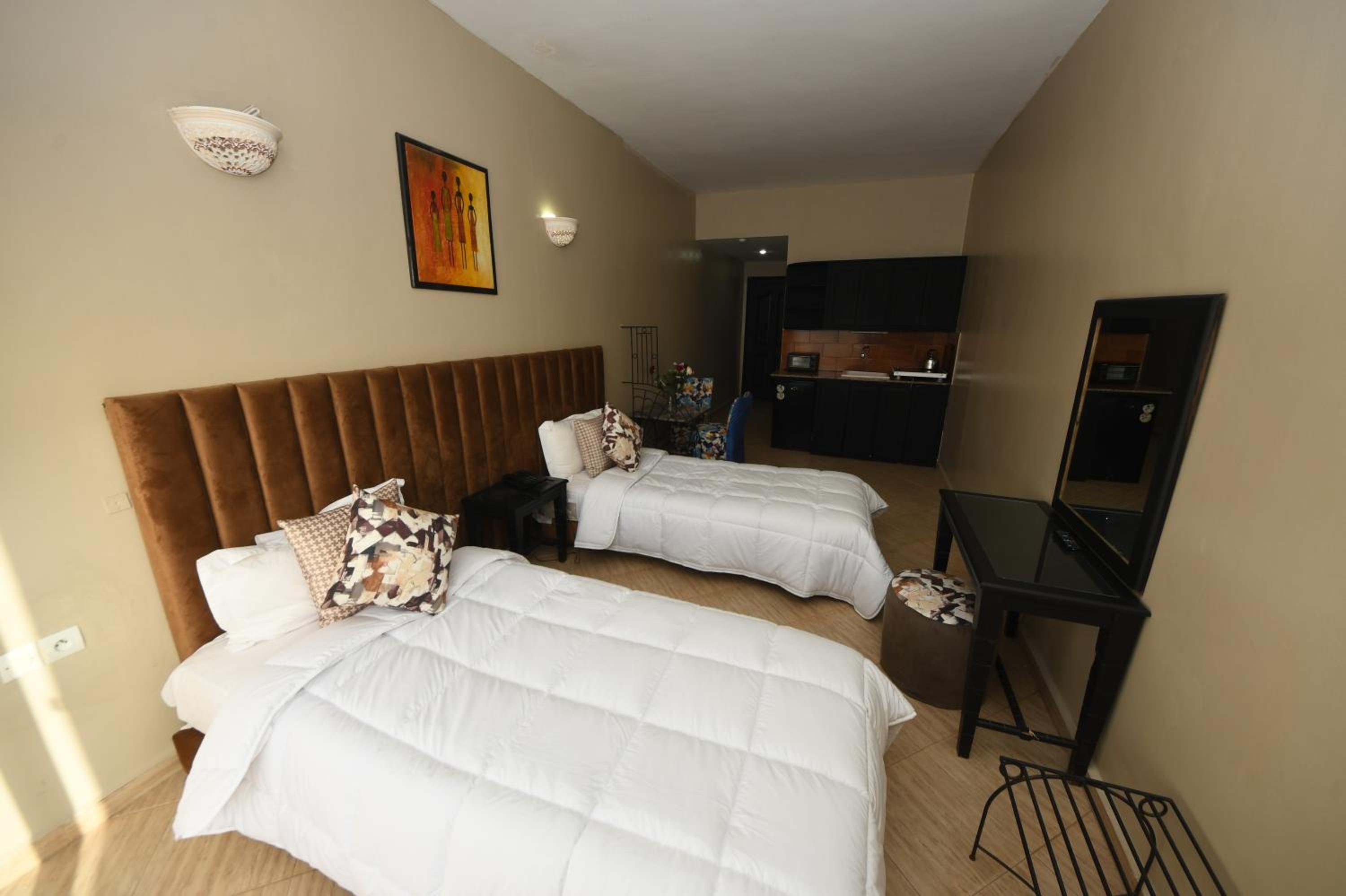 Double or Twin Room - Photo 5