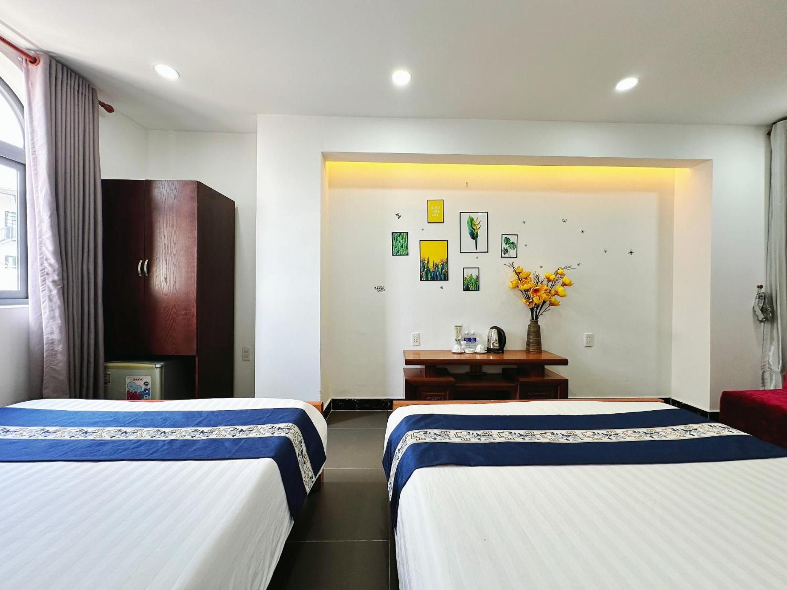 Triple Room