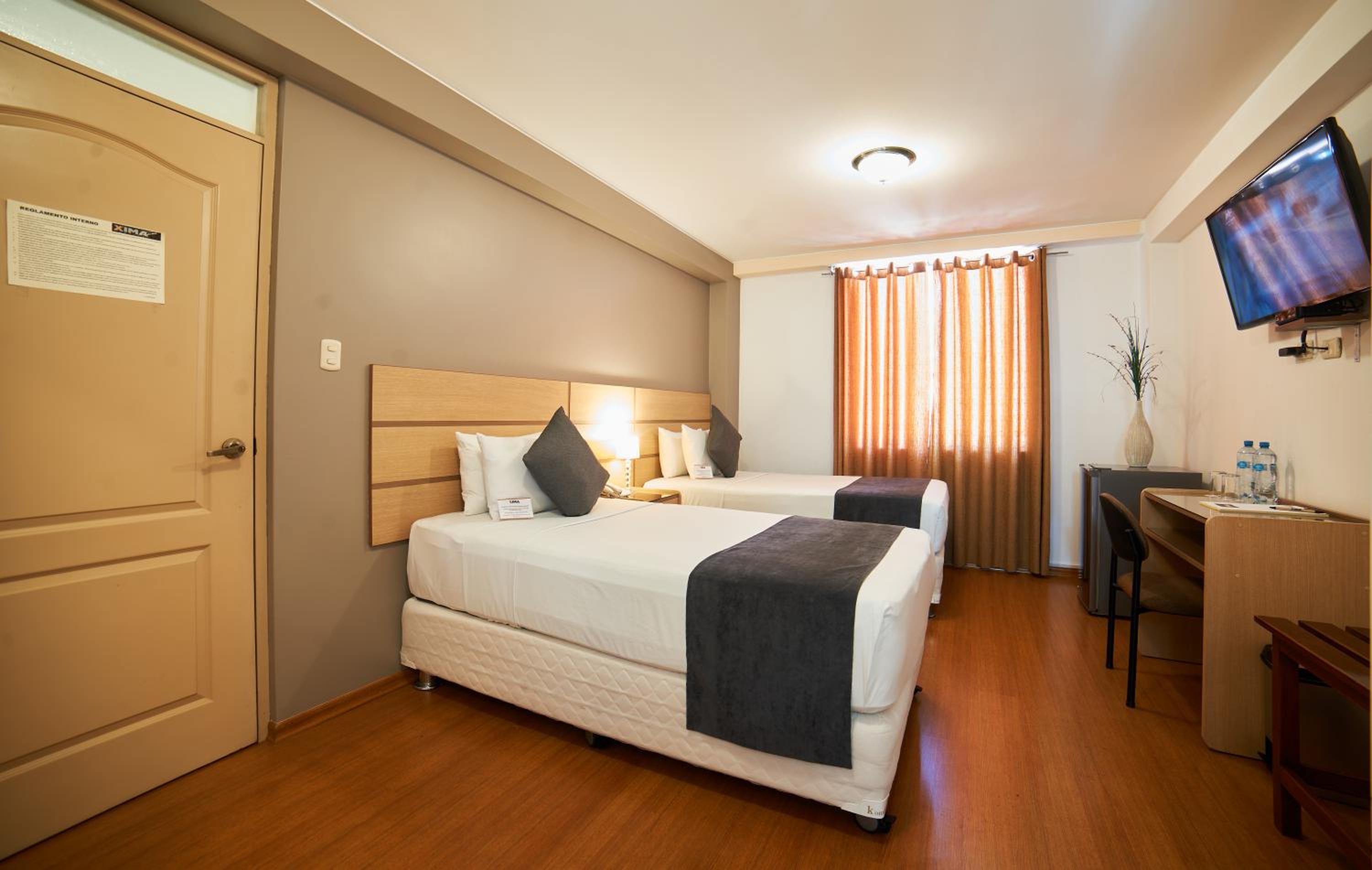 Superior Twin Room photo 2