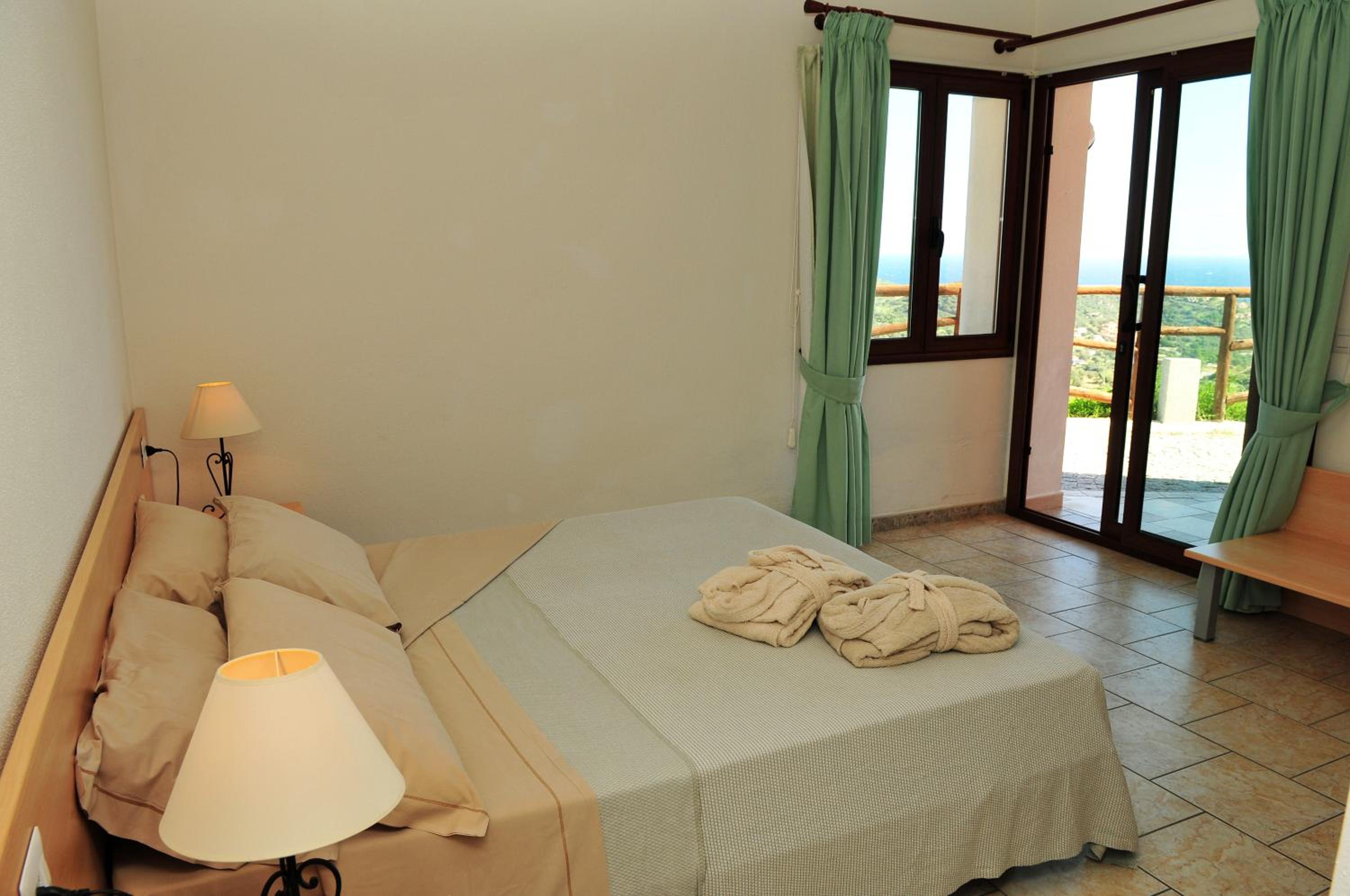 Double or Twin Room - Photo 3