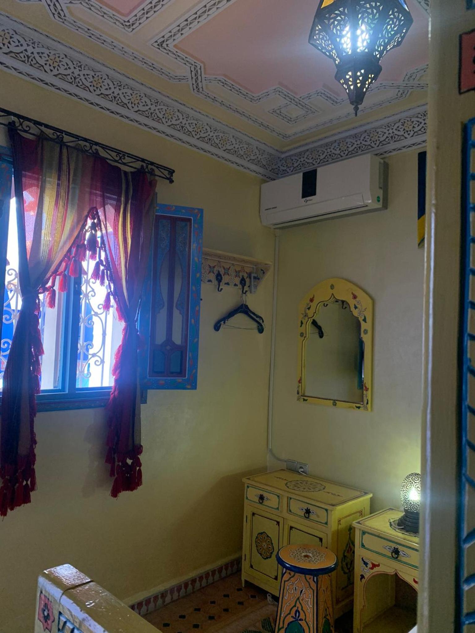 Triple Room with Private Bathroom photo 2