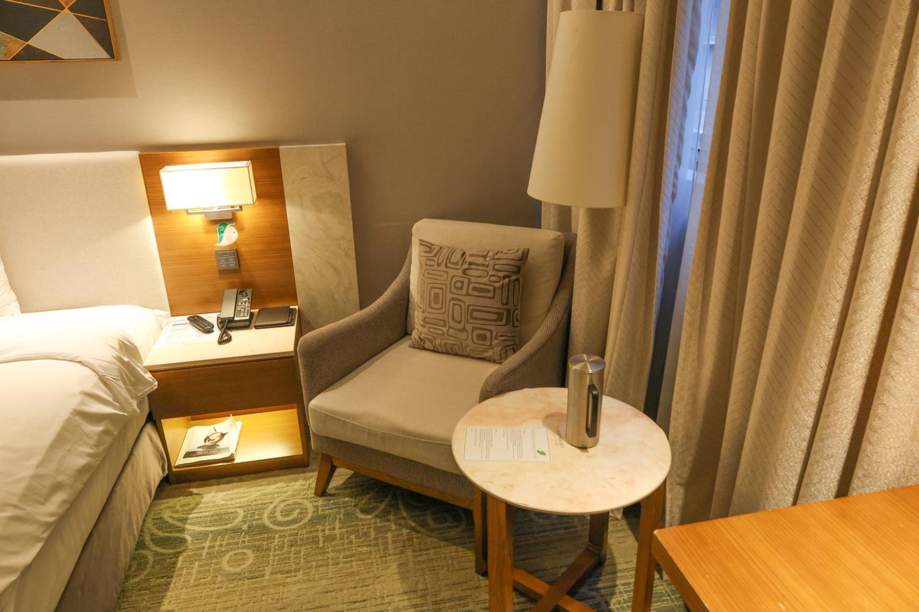 [Dinner PKG] Standard Queen Room with Dinner (one time on check-in date) & Early Check-in from 14:00