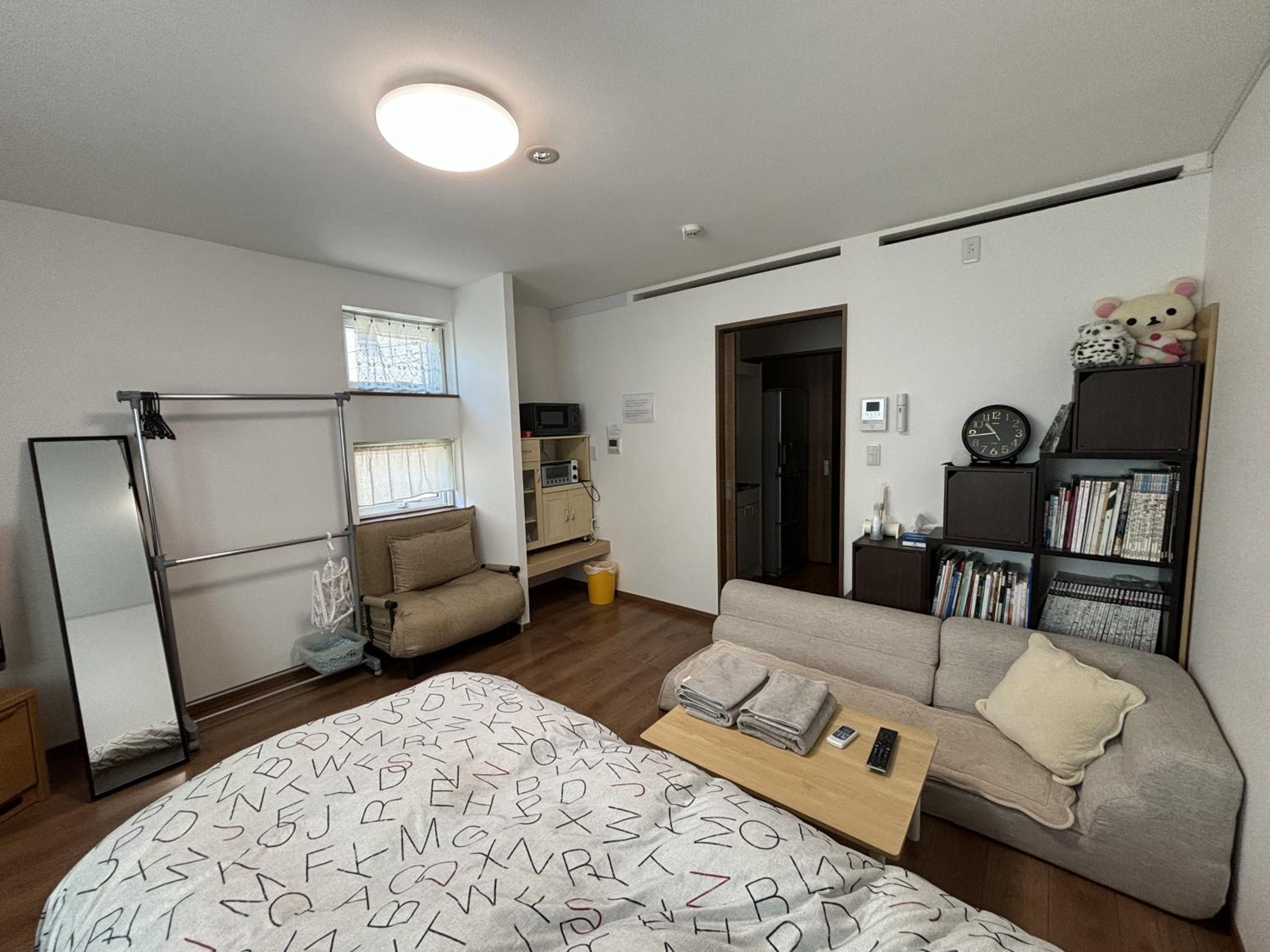 Twin Room with Extra Bed - Photo 9