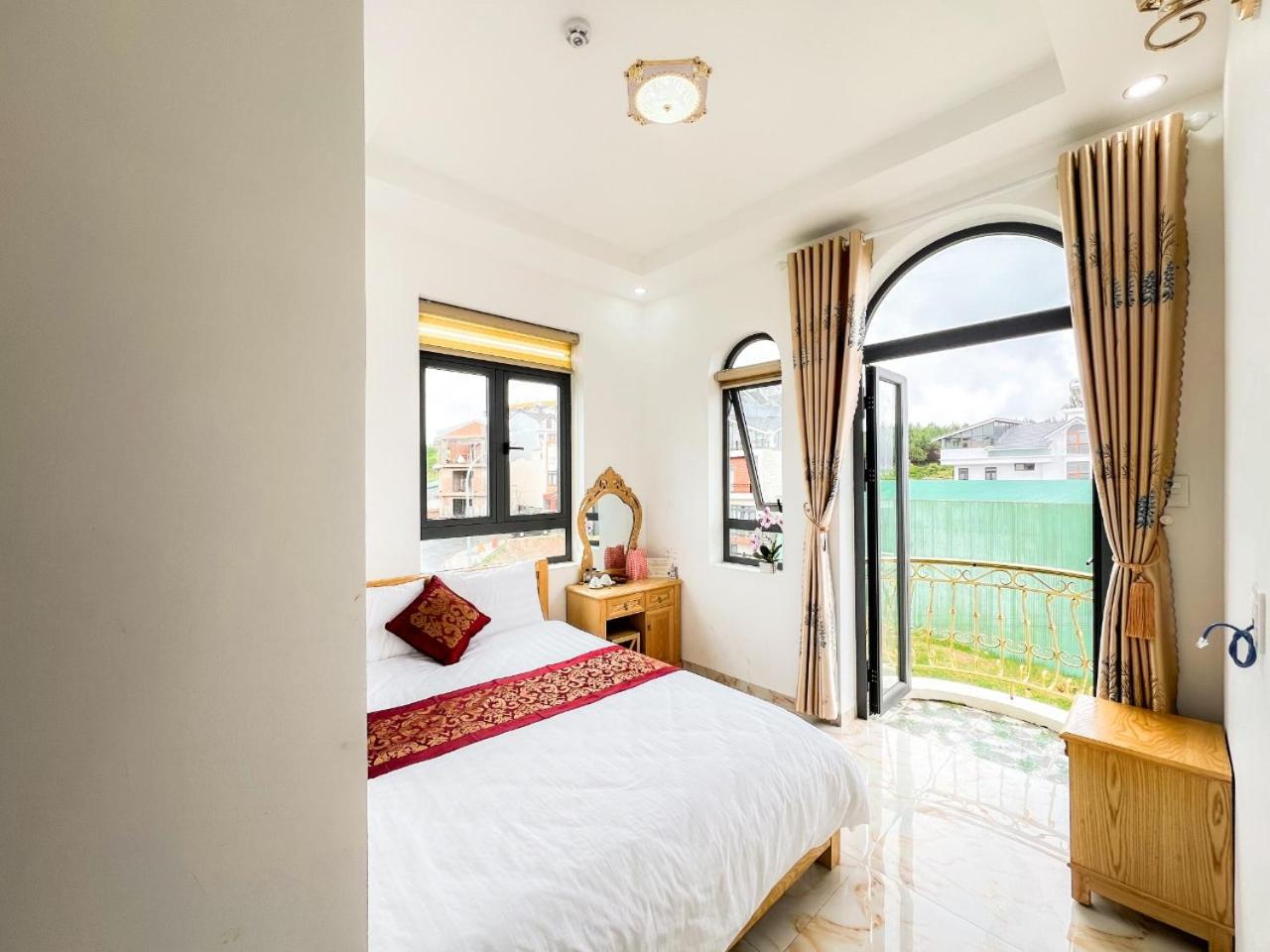Mixed Dormitory Room
