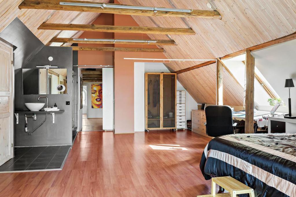 Villa photo 1