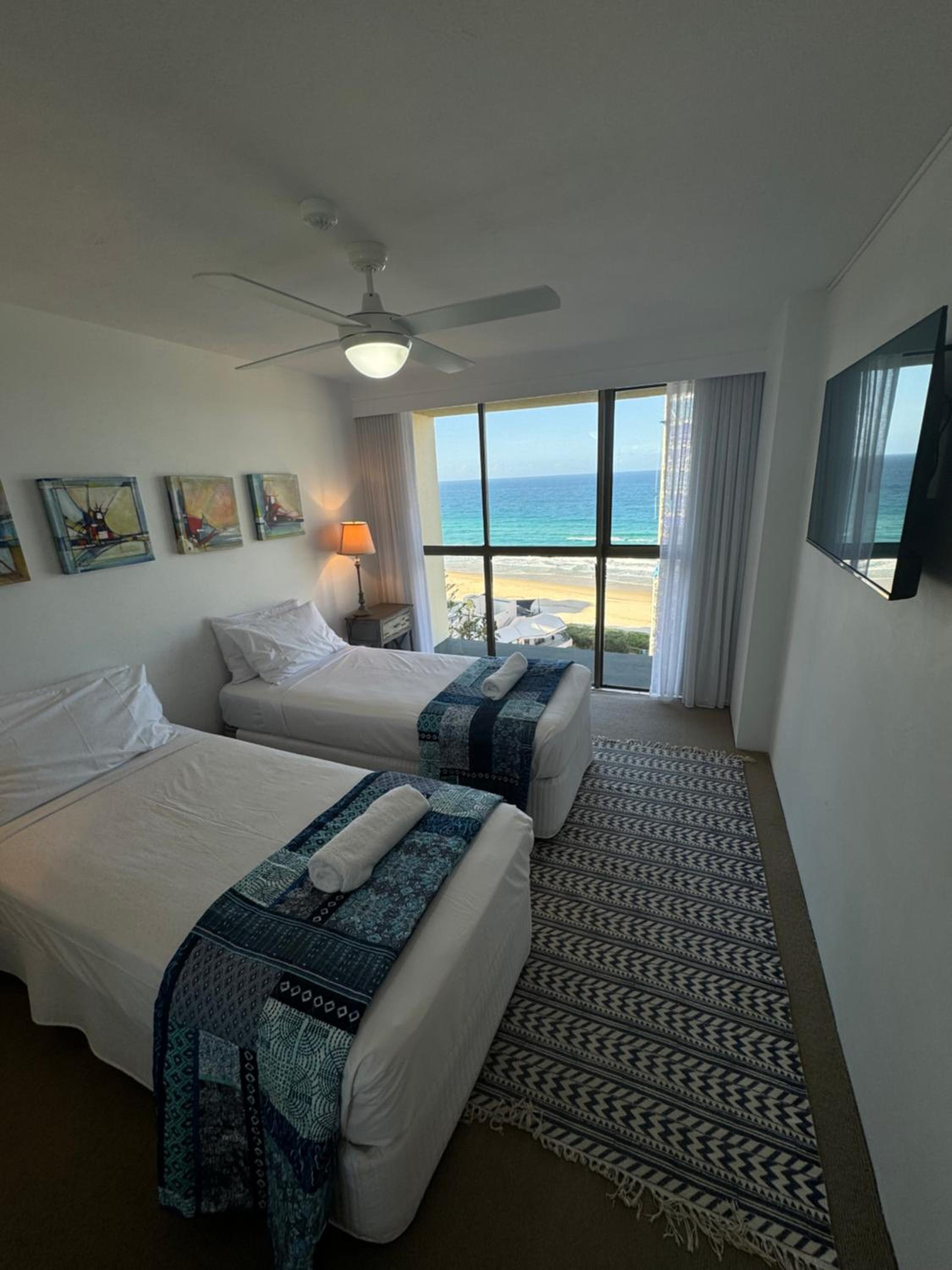 Three-Bedroom Ocean View Apartment - Photo 18