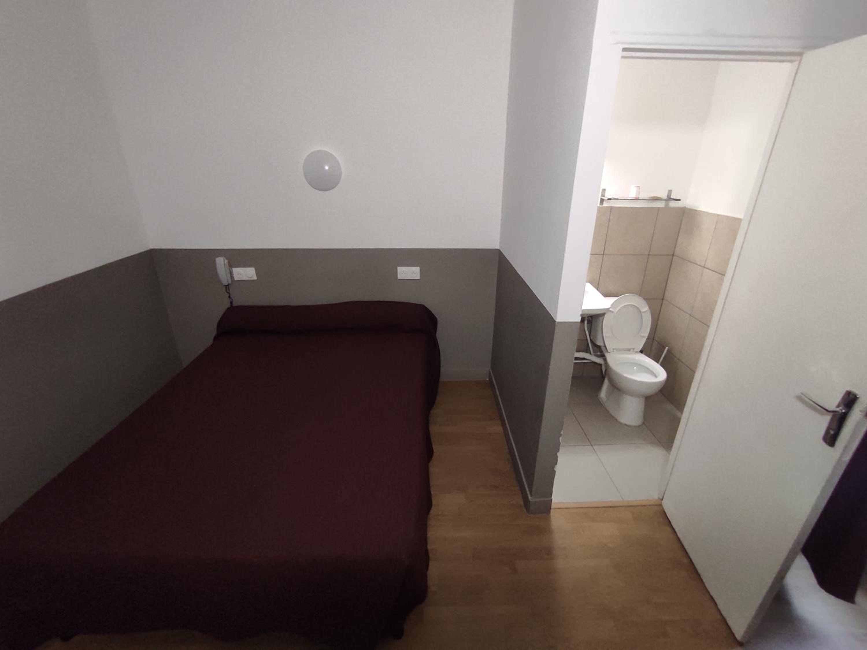Single Room photo 3