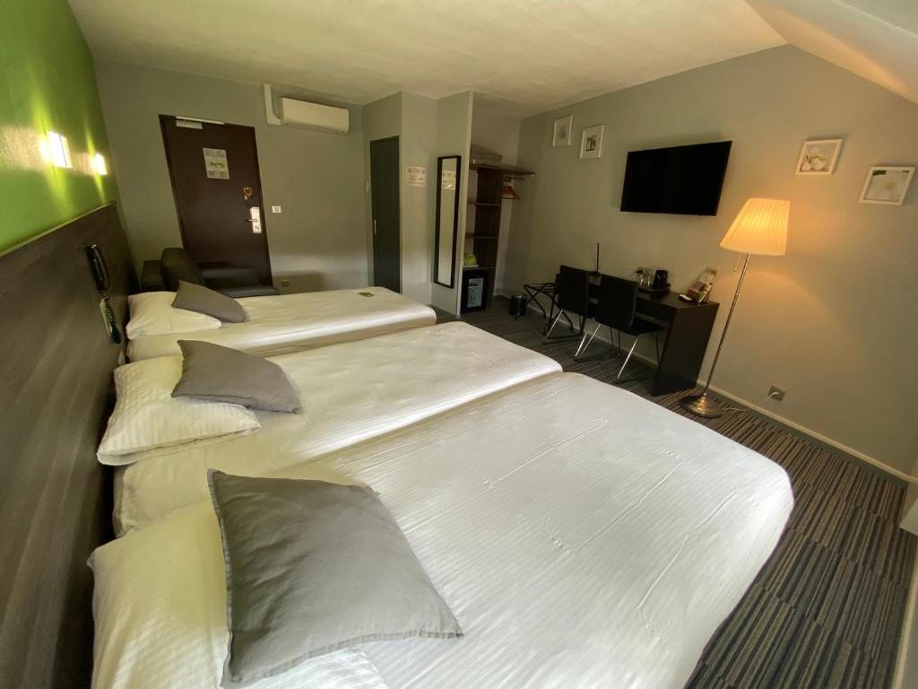 Triple Room with City View photo 2