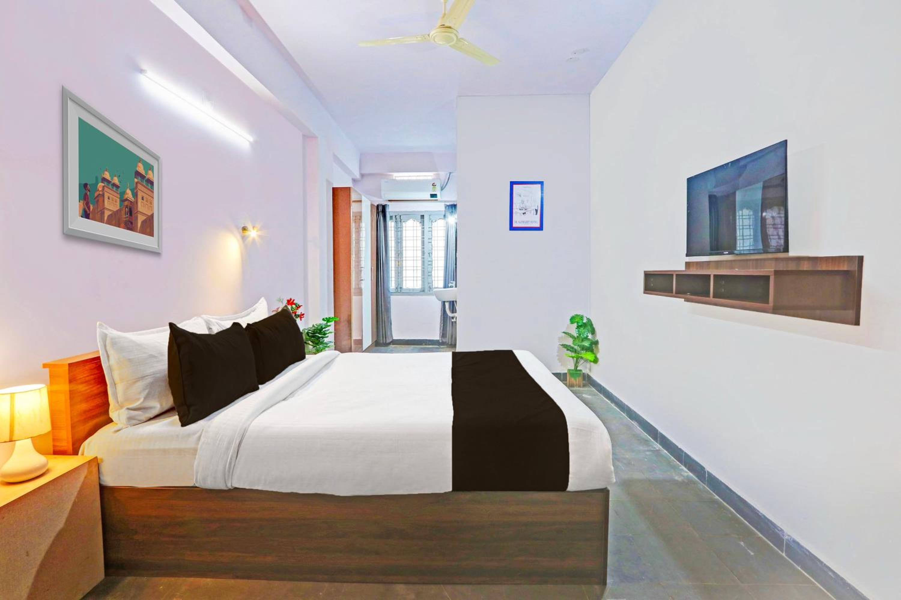 Classic Triple Room photo 2