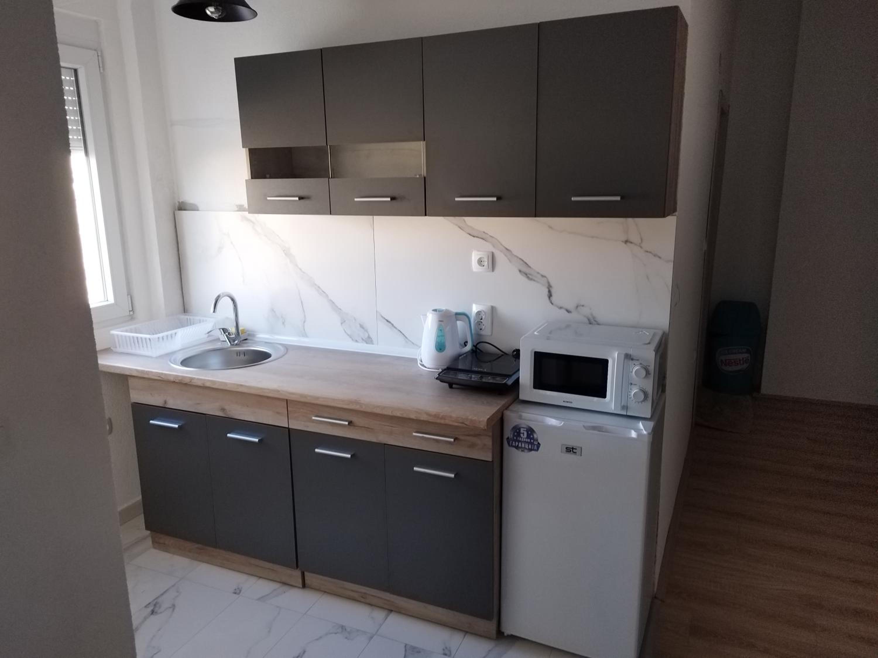 One-Bedroom Apartment photo 2