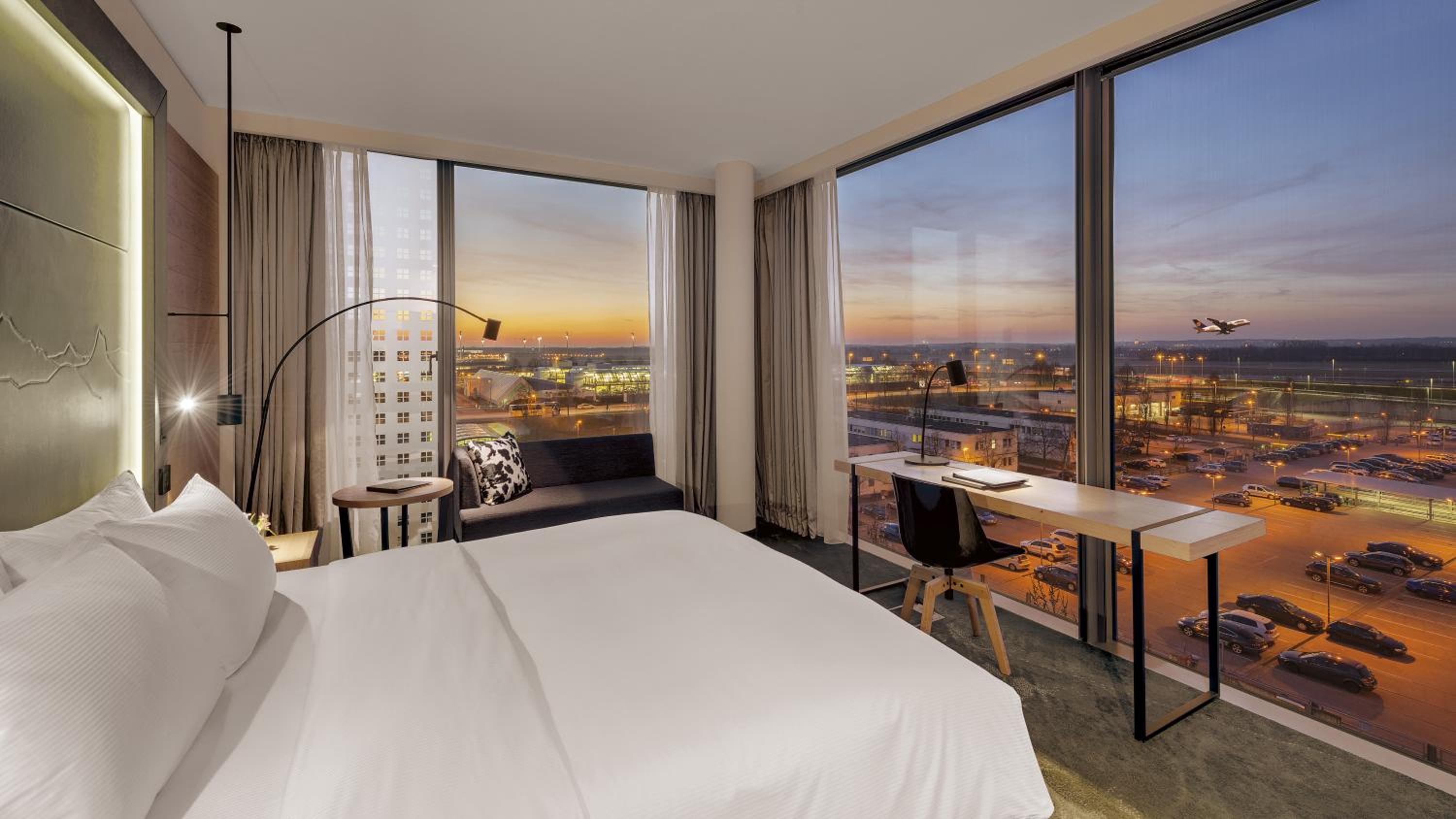 Executive King Room with Runway View